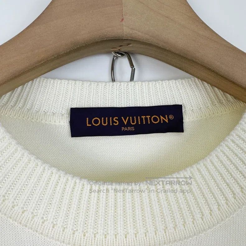 Louis Vuitton Louis Vuitton Off-white chest pin embroidered logo knit sh Size US XL / EU 56 / 4 - 4 Thumbnail