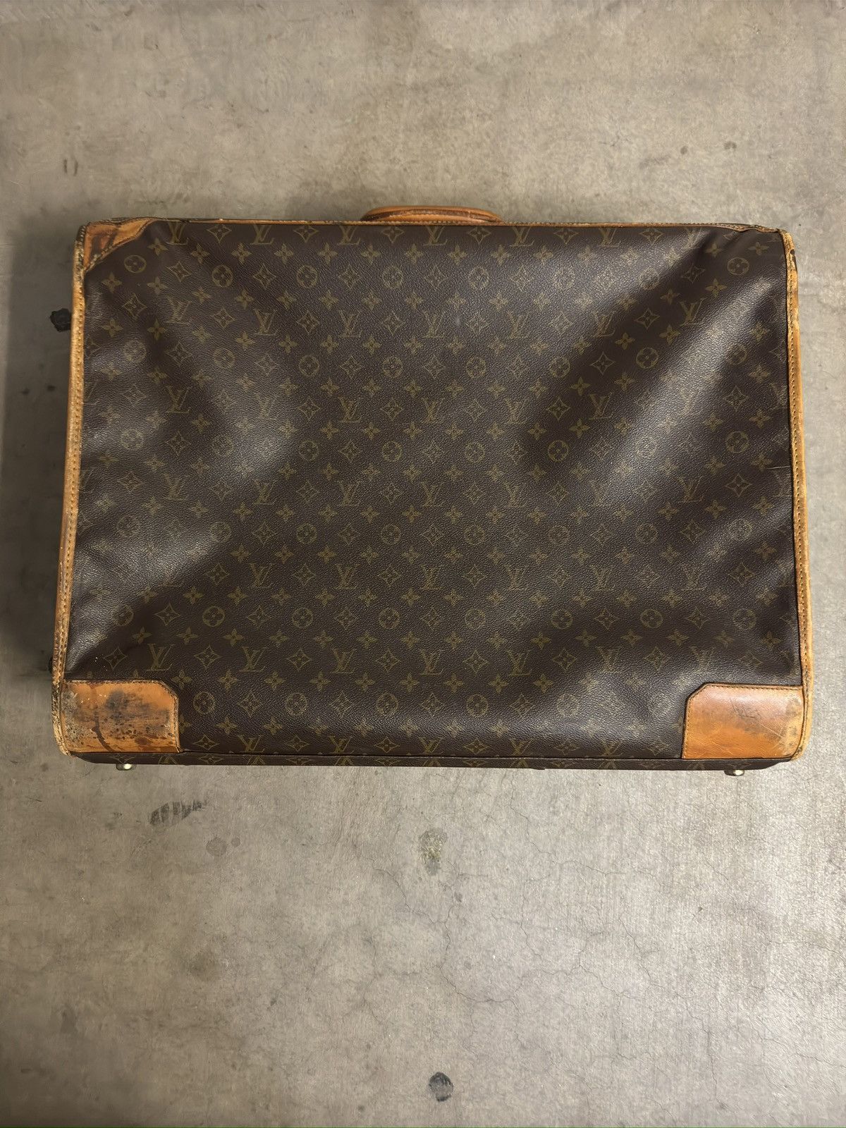 Louis Vuitton Louis Vuitton Paris Vintage 1980’s Suitcase Size ONE SIZE - 1 Thumbnail