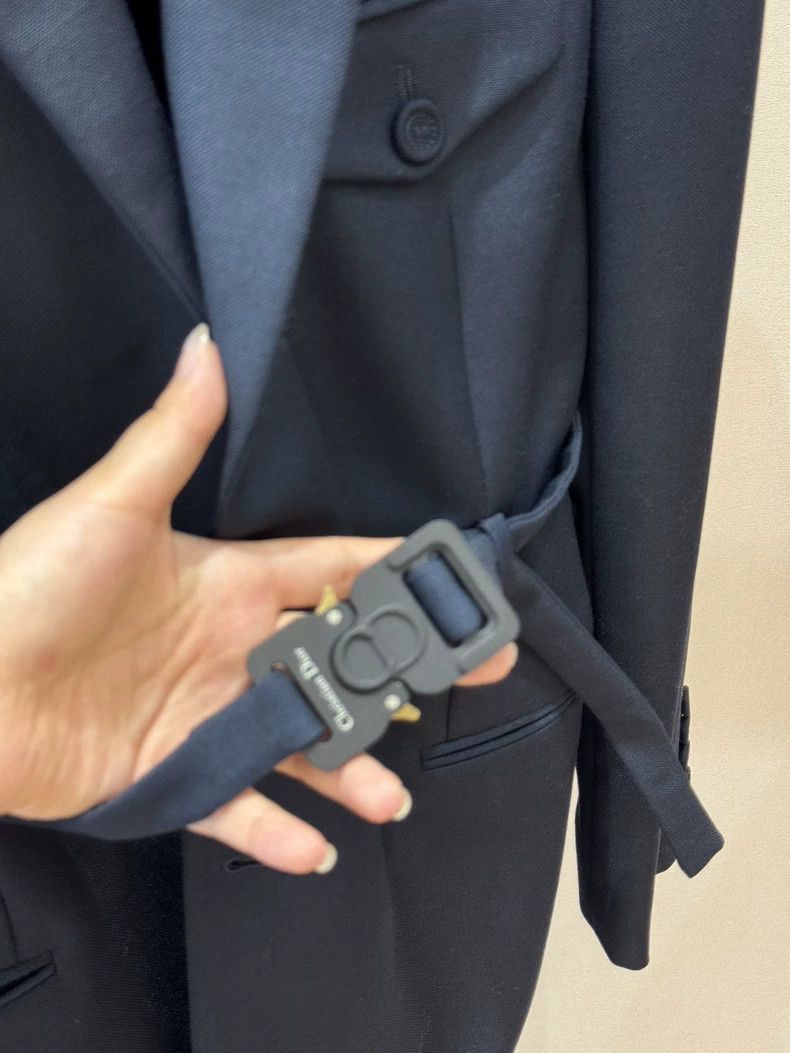 Dior Dior Dior Dark Blue Suit Jacket with Belt Design-2507 Size US L / EU 52-54 / 3 - 6 Thumbnail
