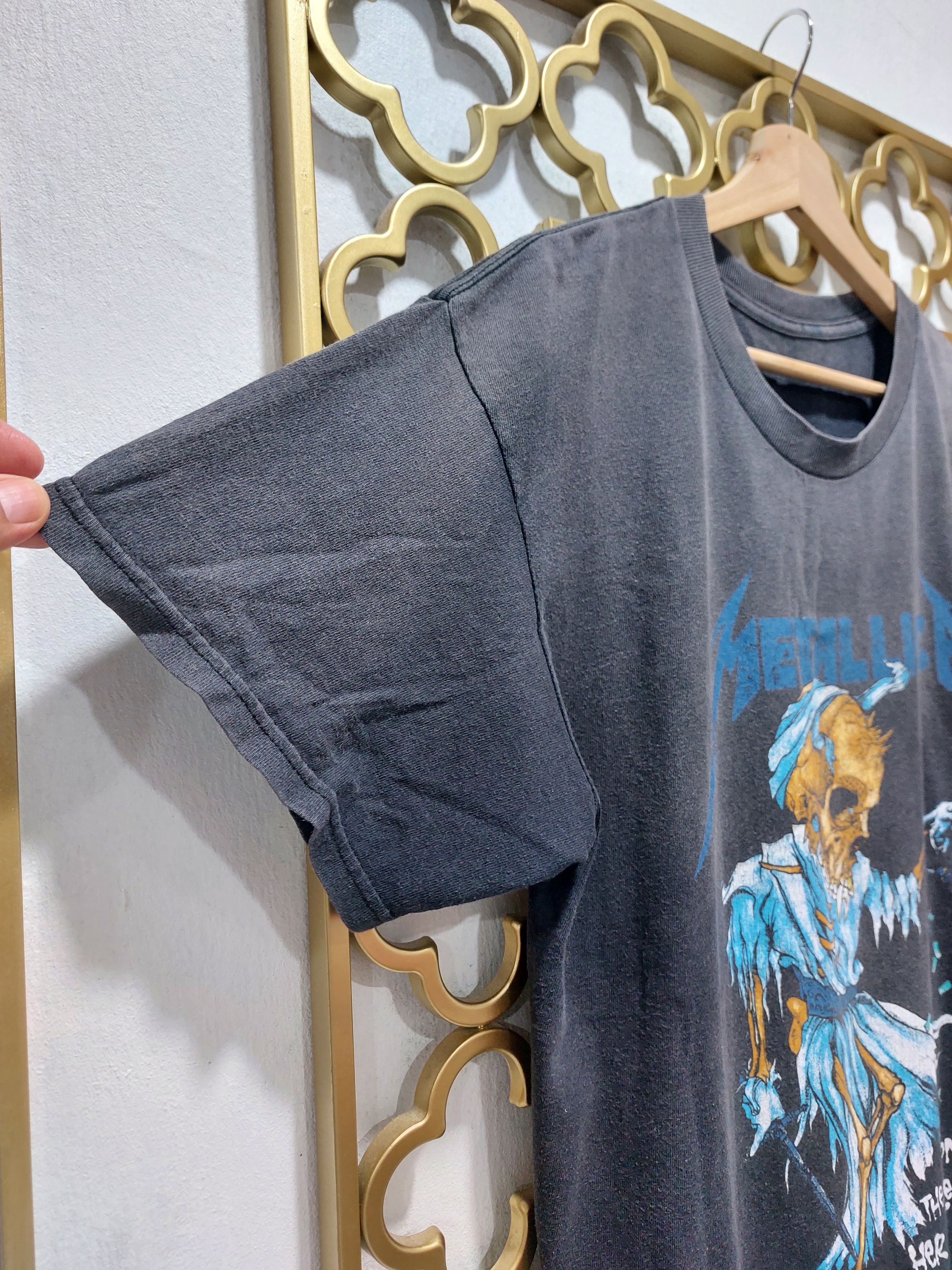Band Tees Metallica Sun Faded Y2K Vintage Tee ©2007 Size US L / EU 52-54 / 3 - 6 Thumbnail
