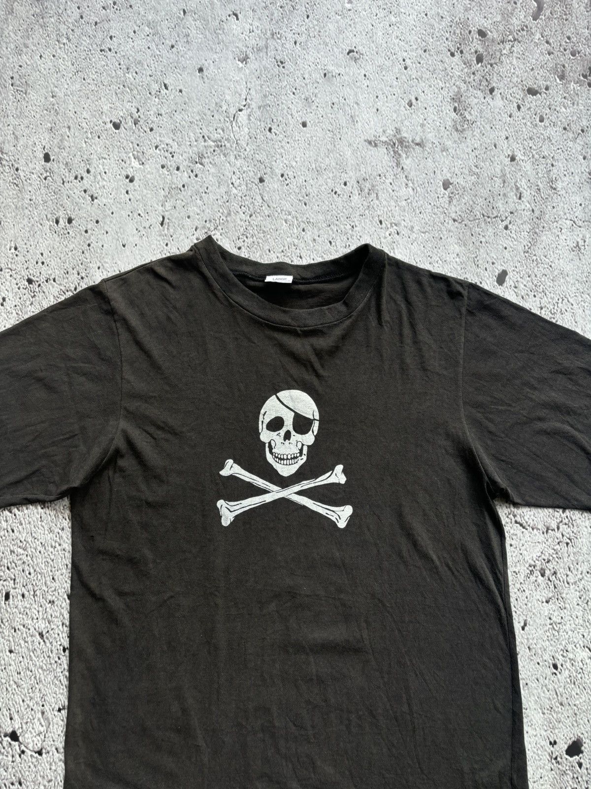 Vintage Vintage 90's Skull faded tshirt Size US L / EU 52-54 / 3 - 2 Thumbnail