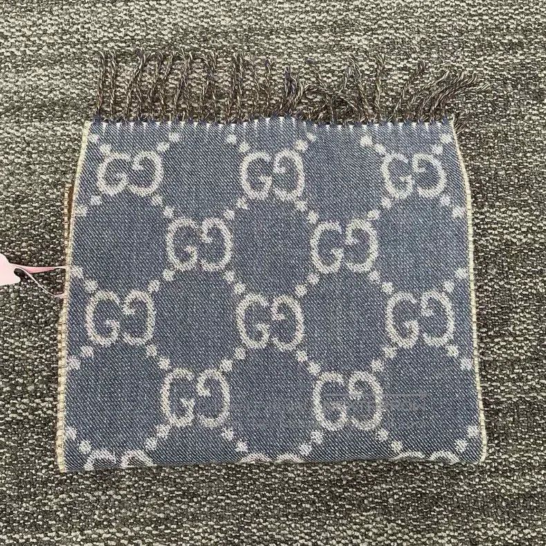 Gucci Double G jacquard tassel knitted double-sided scarf