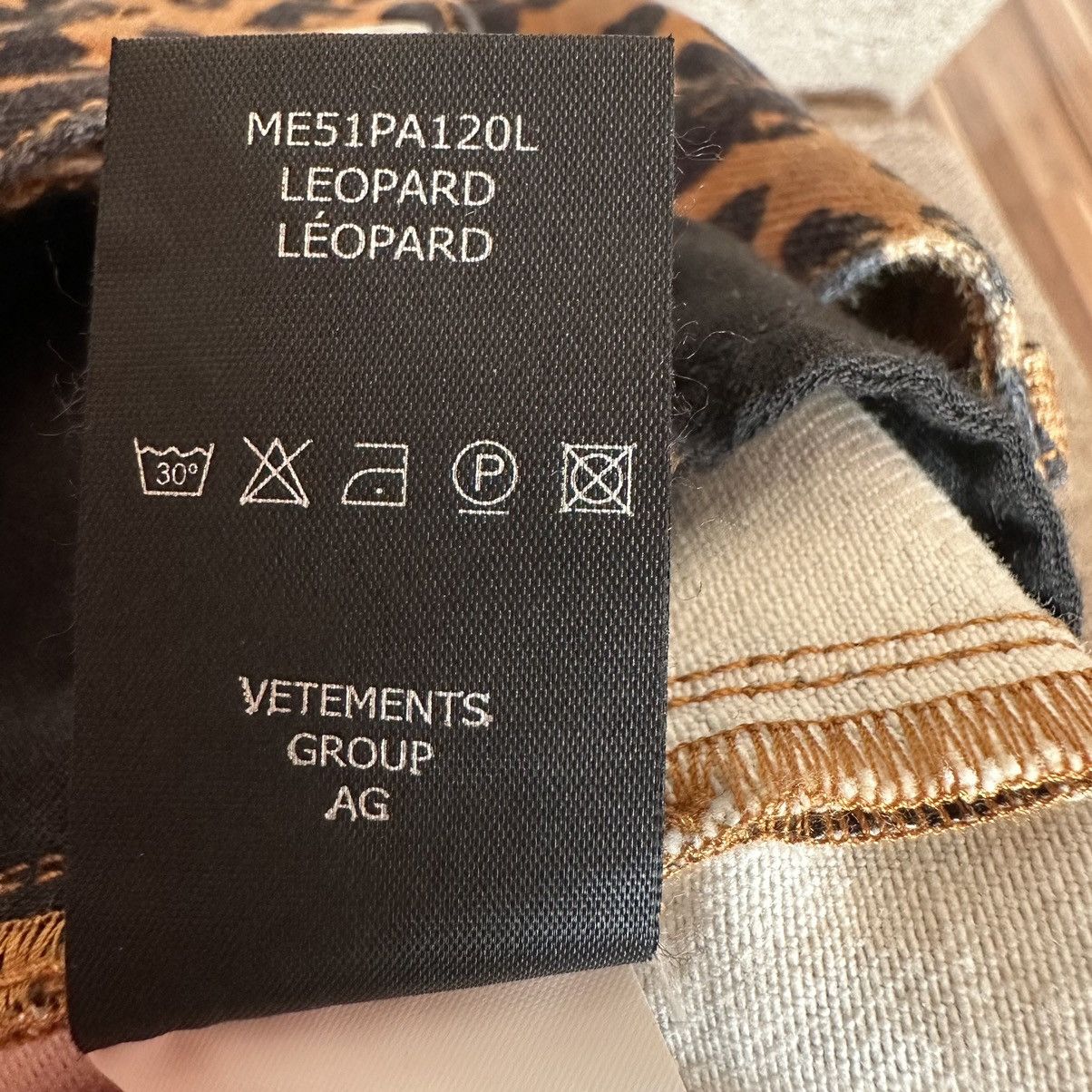 Vetements Vetements Leopard Shorts Size US 32 / EU 48 - 12 Thumbnail