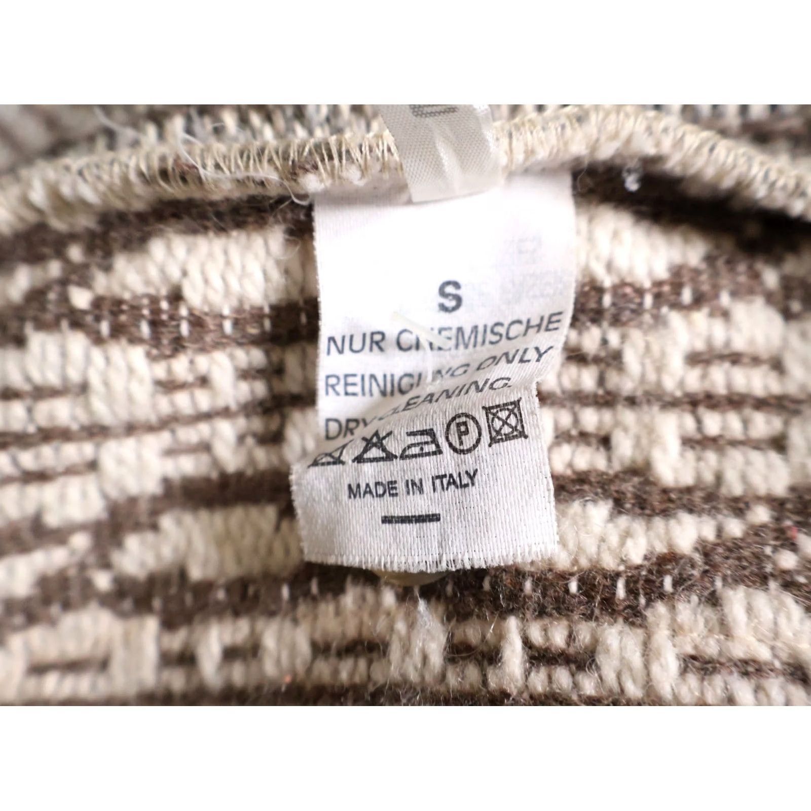 s.Oliver VINTAGE s.Oliver Geometric Knit Vest Wool Beige Women's Small Sleeveless V-Neck Knit VTG Geometric Pattern Knit Vest Size S / US 4 / IT 40 - 4 Thumbnail