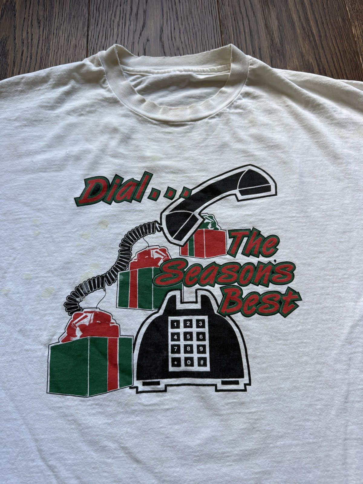 Vintage Vintage 90s MCI and Spiegel Gift Holiday Christmas Tee Size US XXL / EU 58 / 5 - 3 Thumbnail