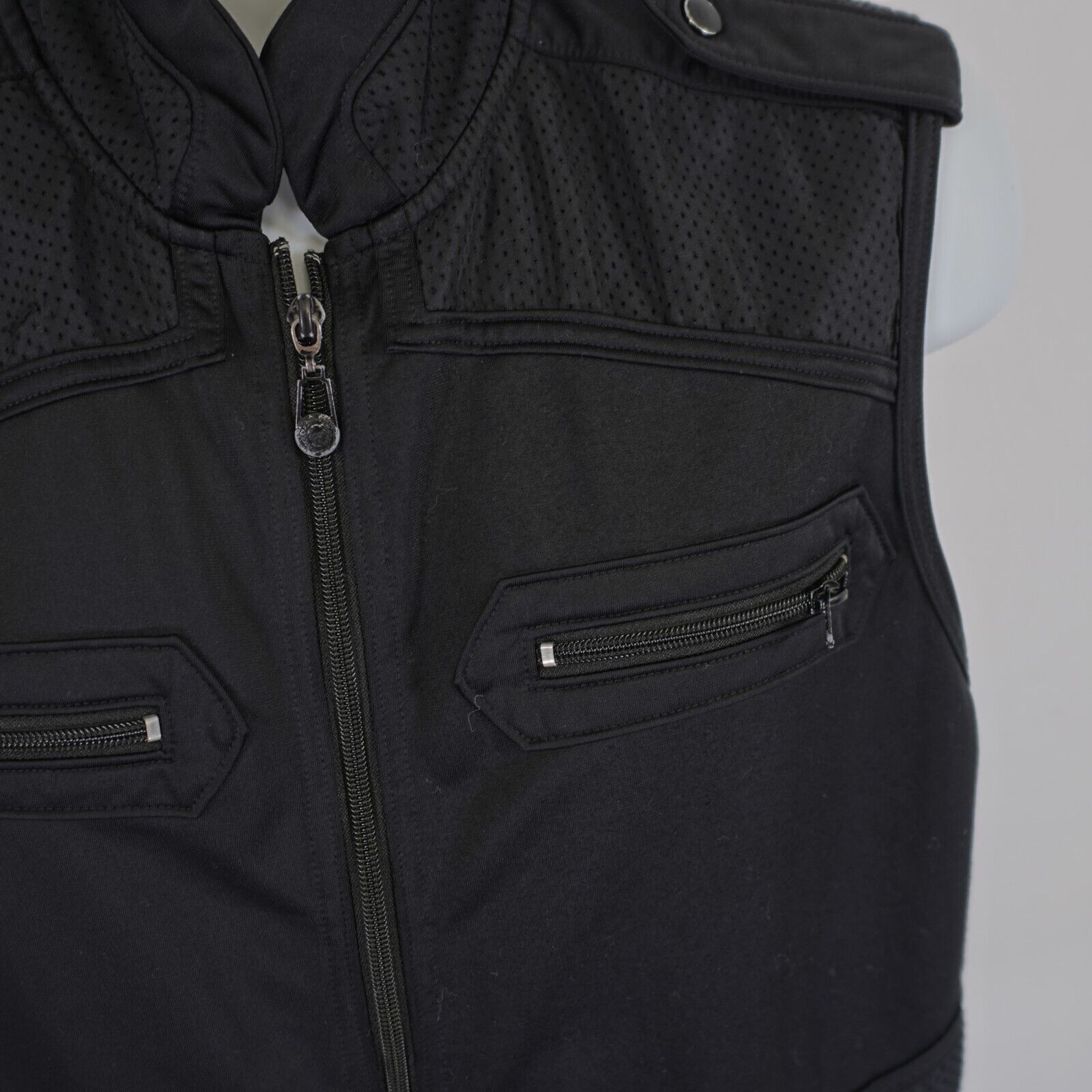 Guess G Gy Guess Full Zip Black Sleeveless Vest Medium Size US M / EU 48-50 / 2 - 2 Thumbnail