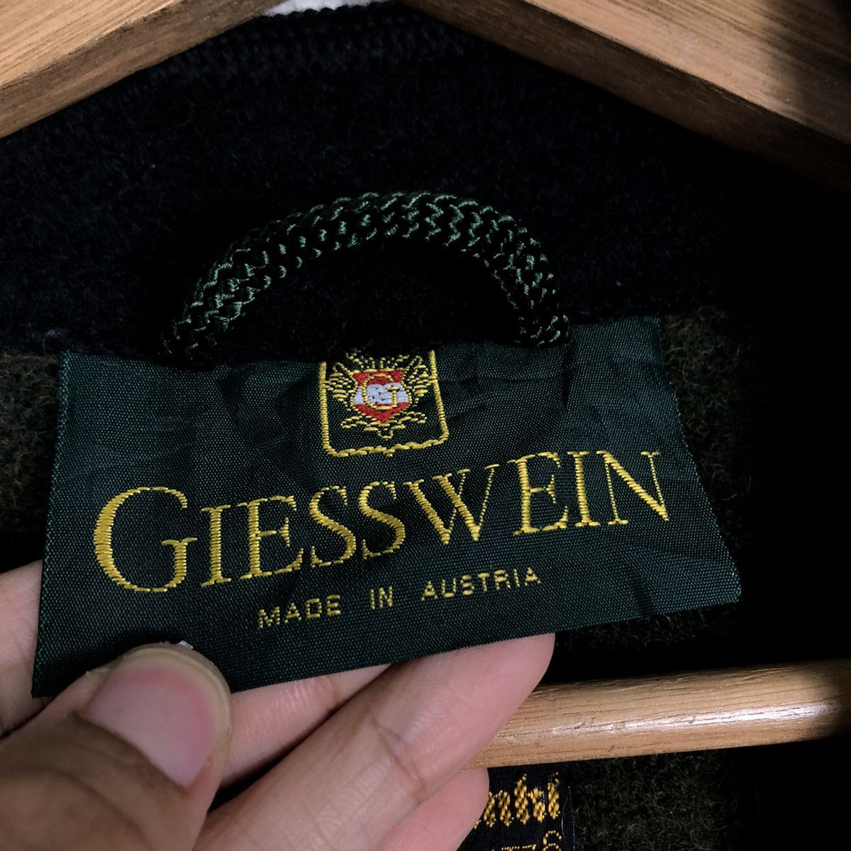 Vintage Vintage Cashmere Wool Jacket Giesswein Austria Double Collar Size US M / EU 48-50 / 2 - 16 Thumbnail