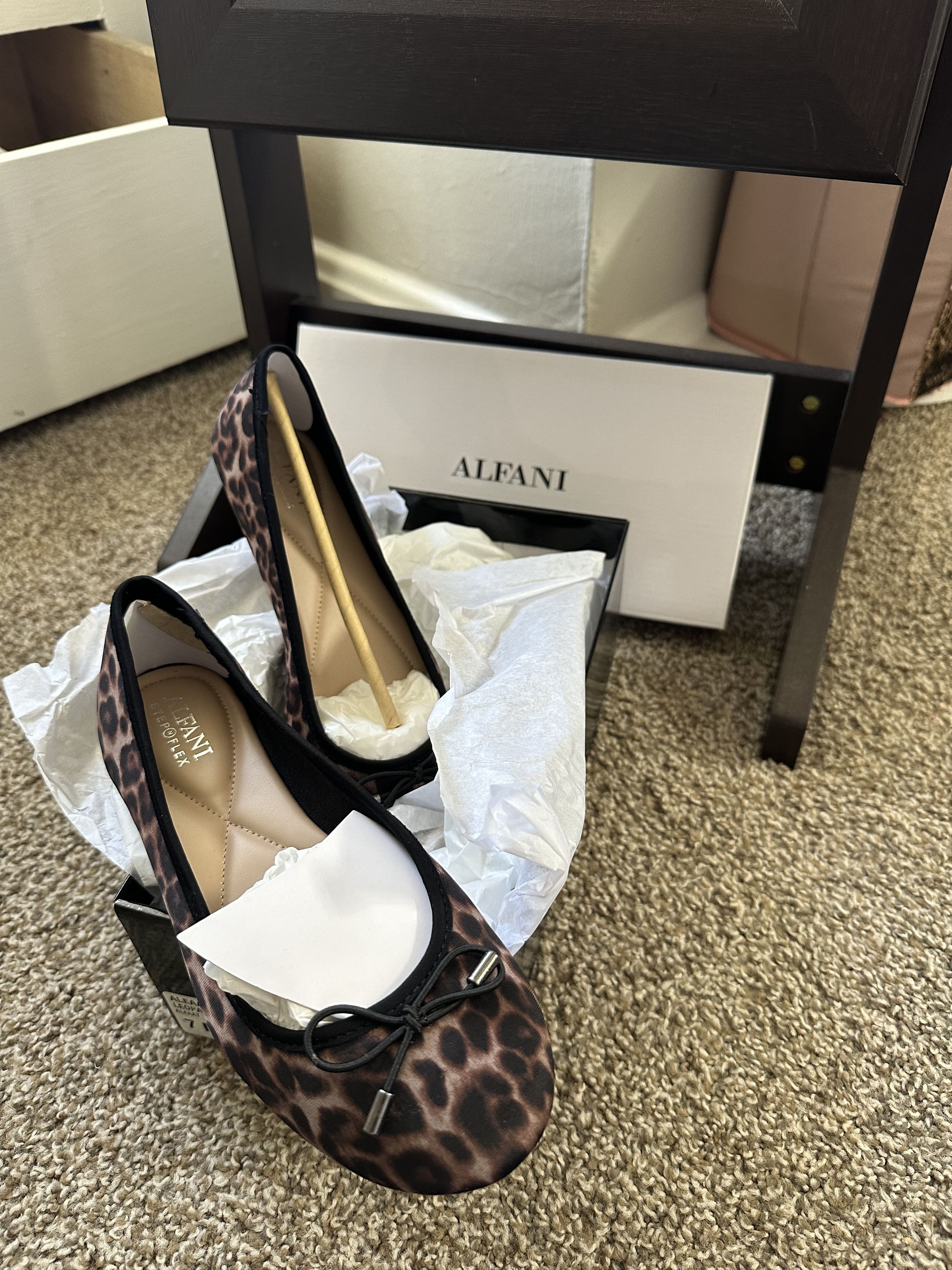 Alfani Flats Size US 7 / IT 37 - 1 Thumbnail
