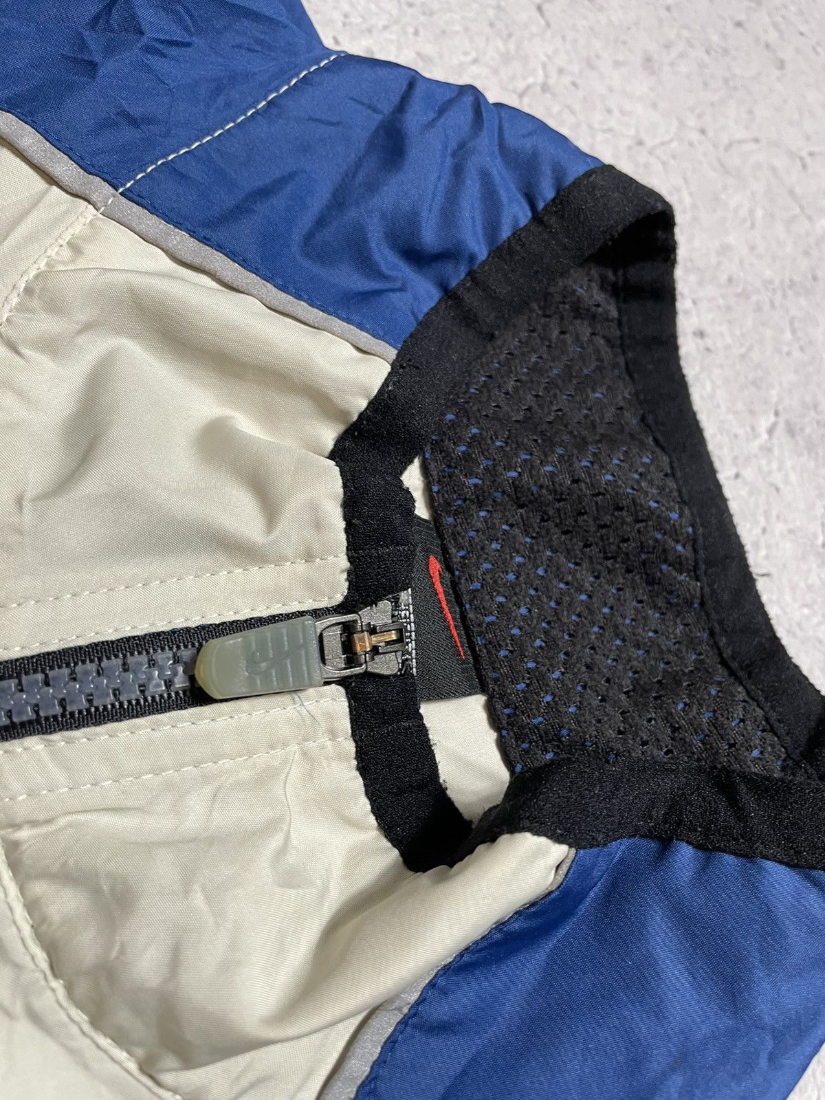 Nike × Vintage Vintage 90's Nylon Nike Drill Swoosh Vest Y2K Size US XL / EU 56 / 4 - 7 Thumbnail