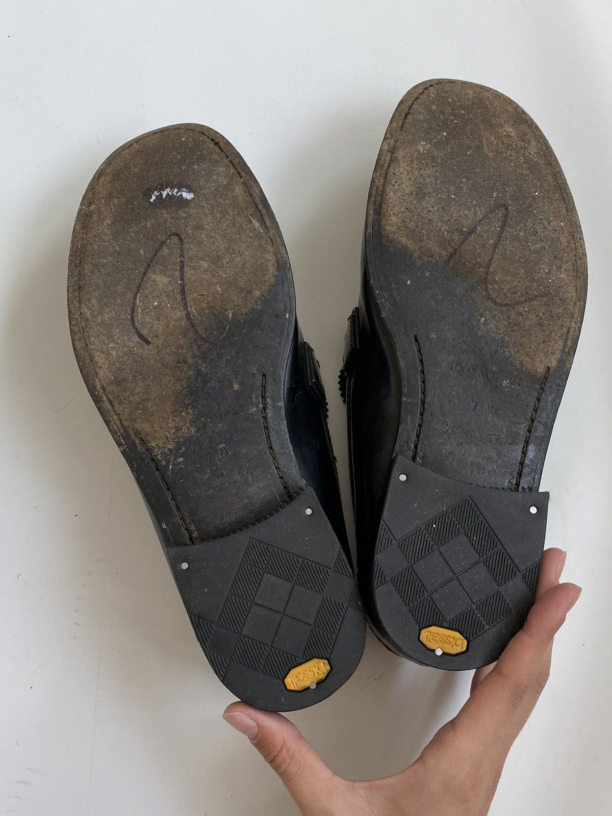 Louis Vuitton LOUIS VUITTON MENS LOAFERS BLACK LEATHER METAL LOGO UK 7 Size US 8 / EU 41 - 9 Thumbnail