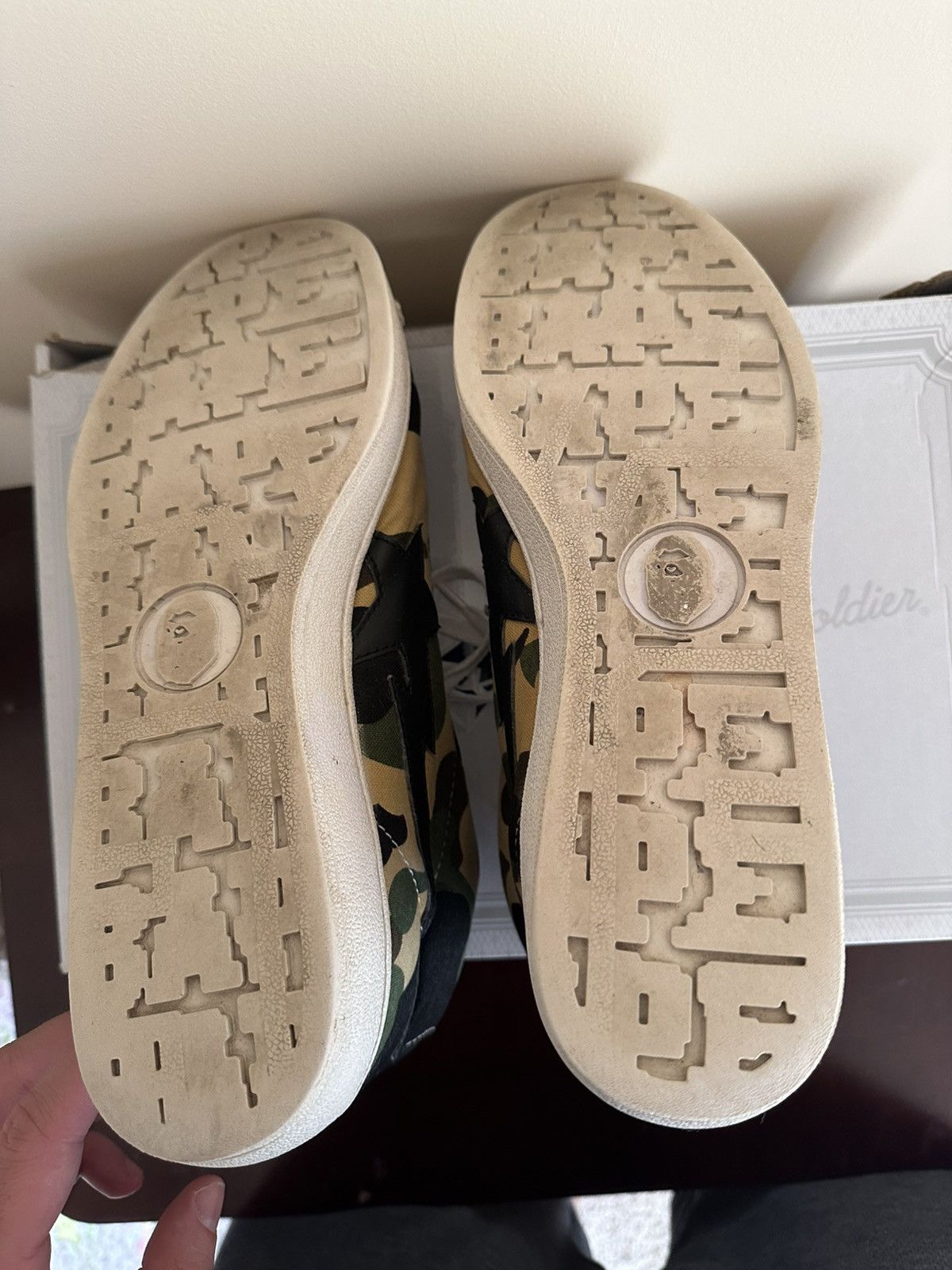 Bape 1st Camo Skullsta Hi Size US 11 / EU 44 - 11 Thumbnail
