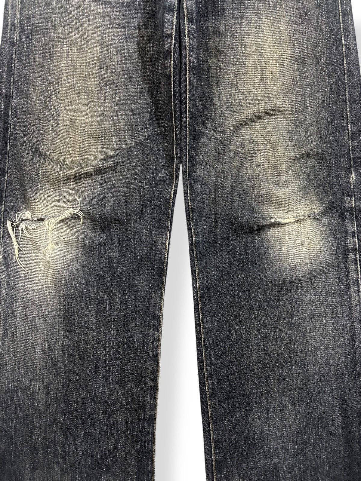 Burberry Vintage Burberry London NovaCheck Loose Fit Distressed Jeans Size US 34 / EU 50 - 5 Thumbnail