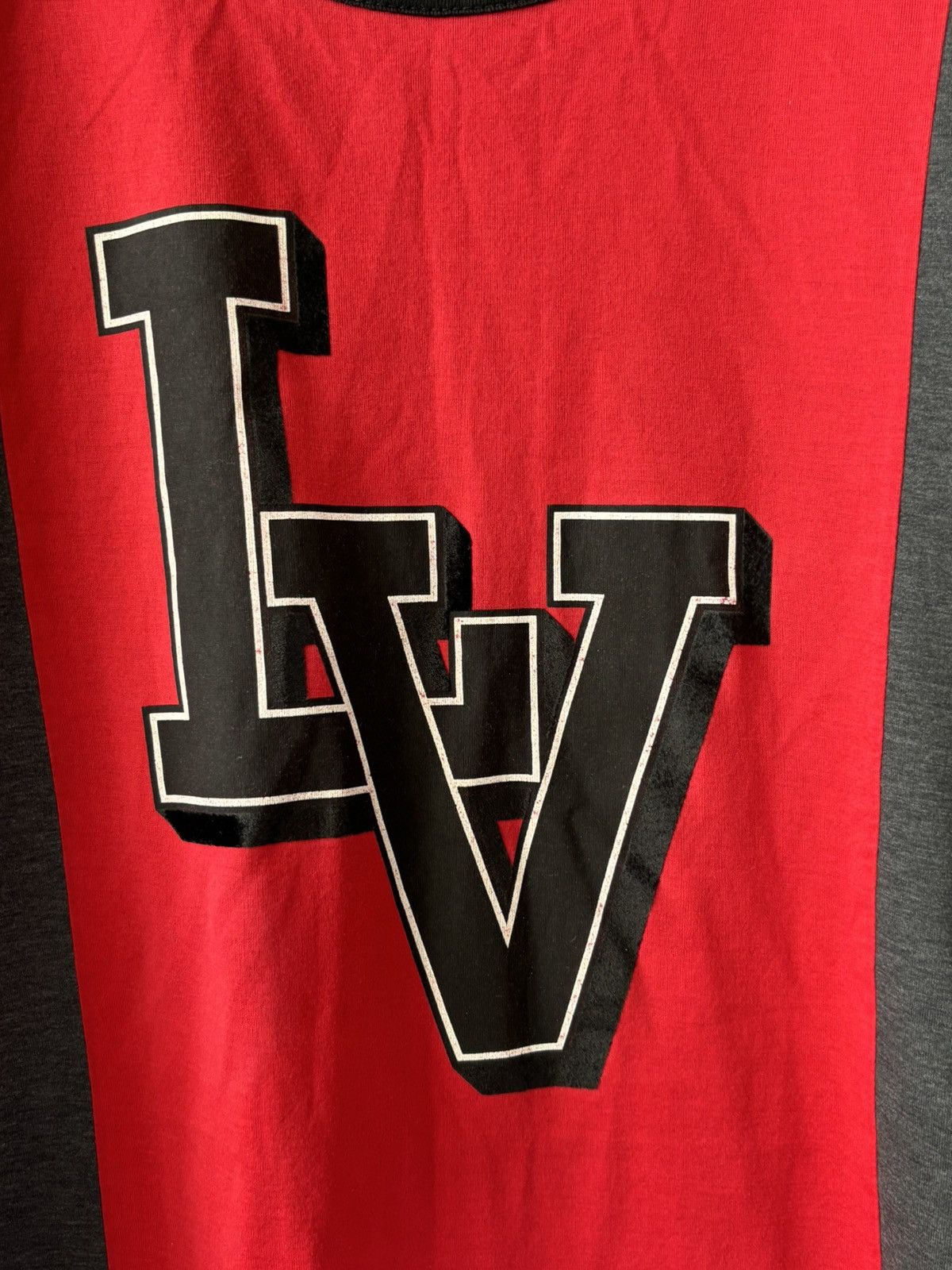 Louis Vuitton Louis Vuitton LV T-Shirt Size US L / EU 52-54 / 3 - 3 Thumbnail