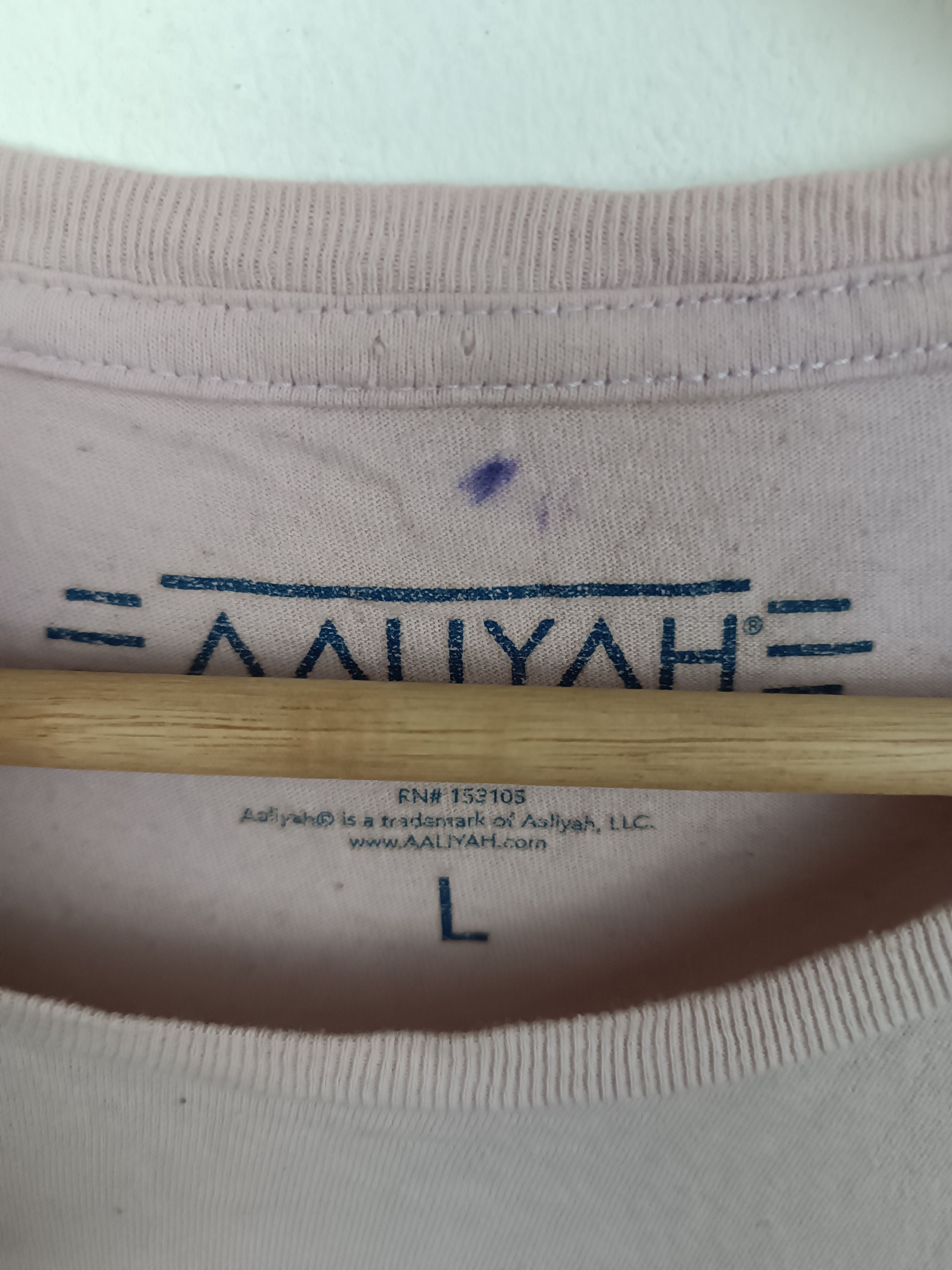 Rap Tees VINTAGE AALIYAH ROCK THE BOAT RAP TEE left eye jcole tupac Size US L / EU 52-54 / 3 - 9 Thumbnail