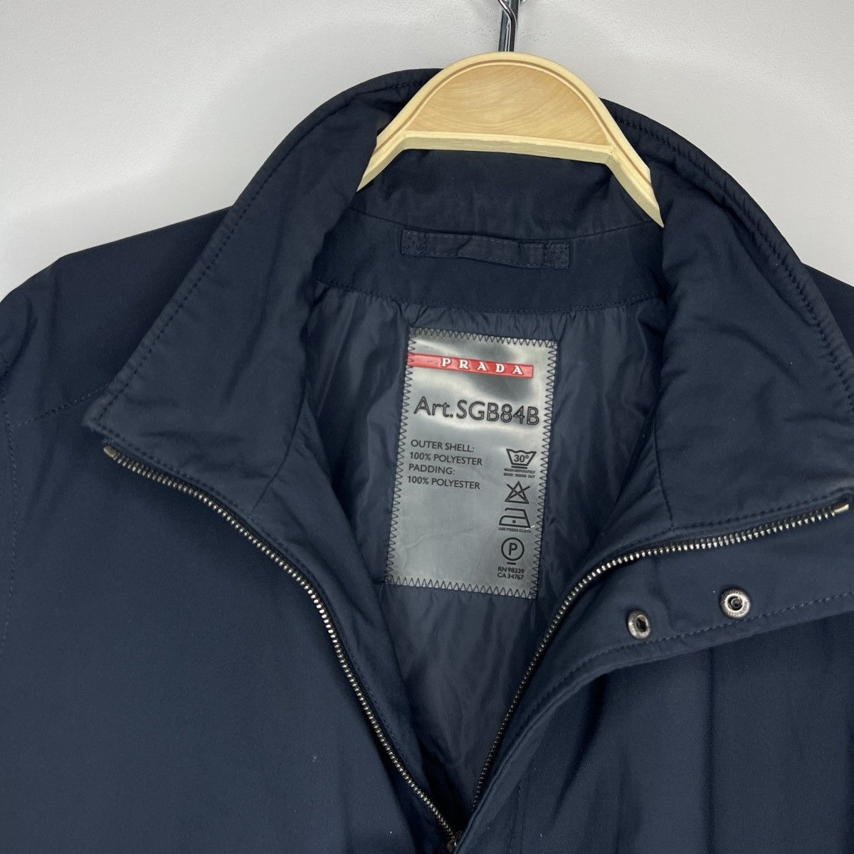 Prada Prada Nylon Jacket Wind Stopper Goretex Navy Red Logo Sleeve Size US L / EU 52-54 / 3 - 10 Thumbnail