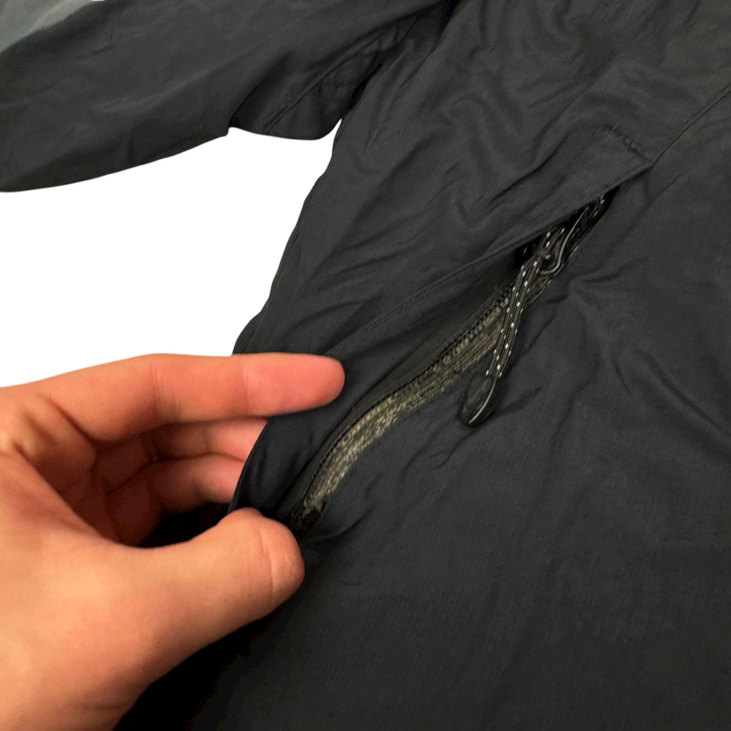 Fjallraven Vintage Fjallraven Black Gray Gore-Tex Jacket Medium Size US M / EU 48-50 / 2 - 11 Thumbnail