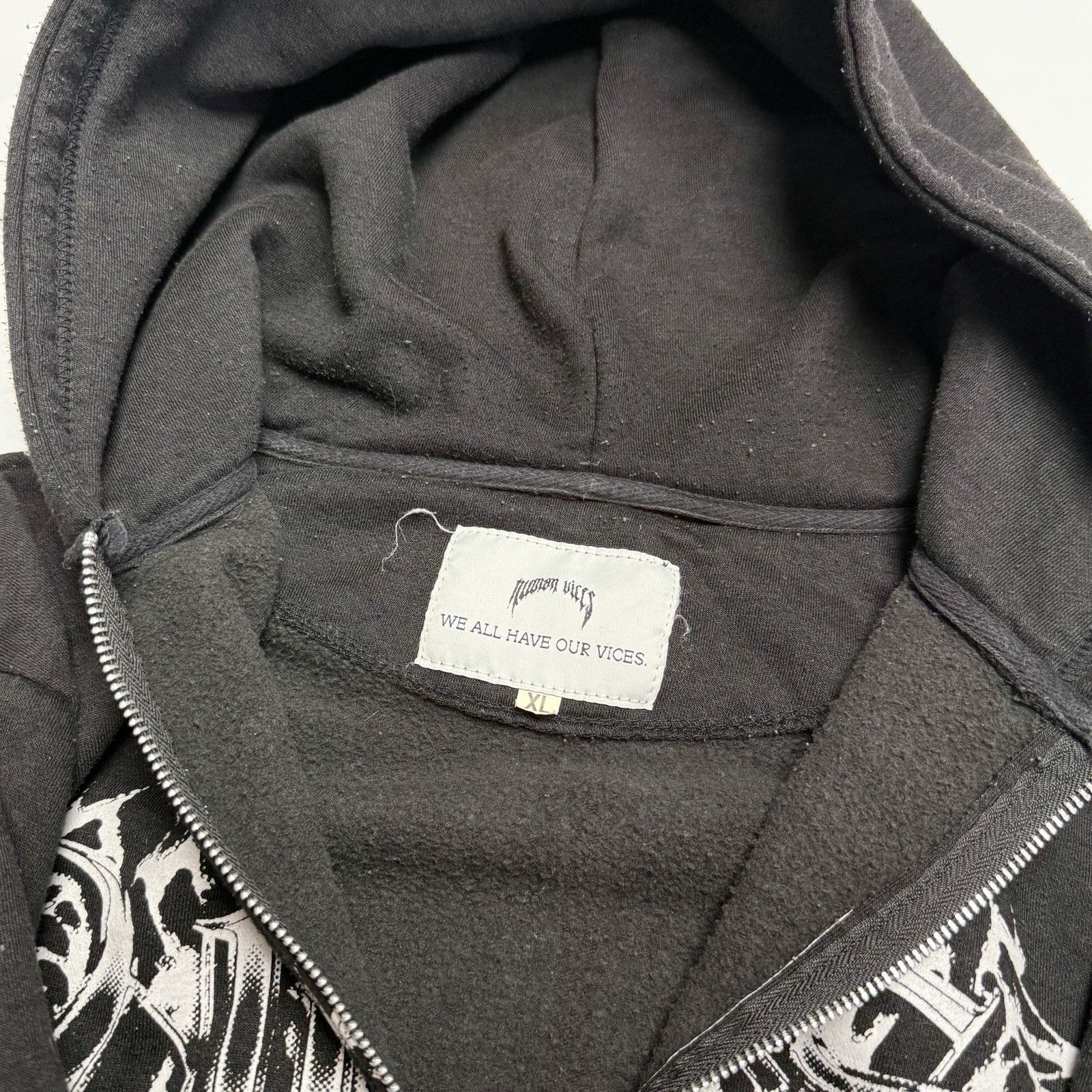 Other Human Vices Hoodie Sweatshirt Mens XL 25.5x27 Black Grunge Size US XL / EU 56 / 4 - 10 Thumbnail
