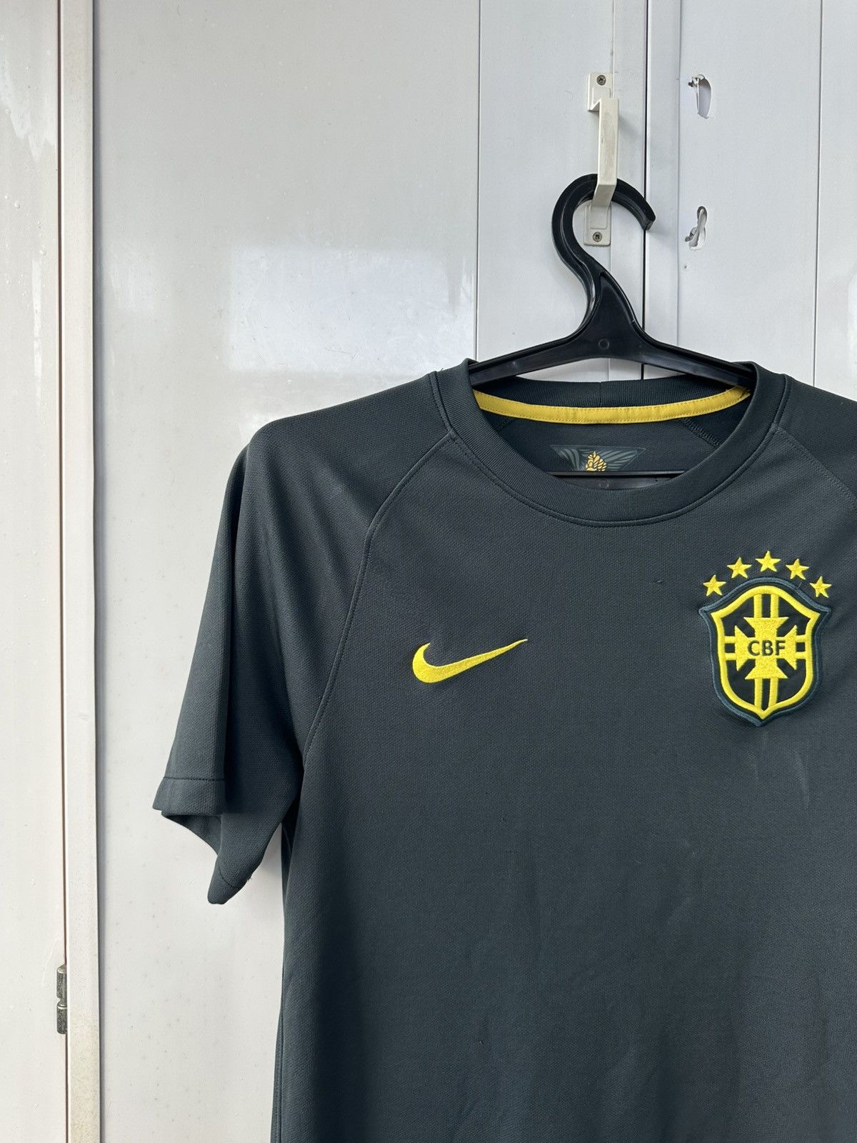 Nike Vintage Nike Brazil 2014 CBF Y2K Jersey Size US S / EU 44-46 / 1 - 3 Thumbnail