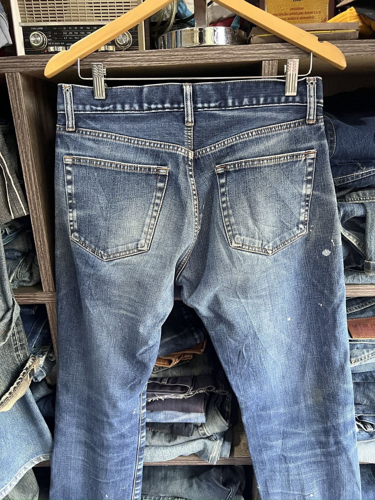 Uniqlo 🔥Uniqlo UJ Paint Splash Distressed Denim Size US 30 / EU 46 - 13 Thumbnail