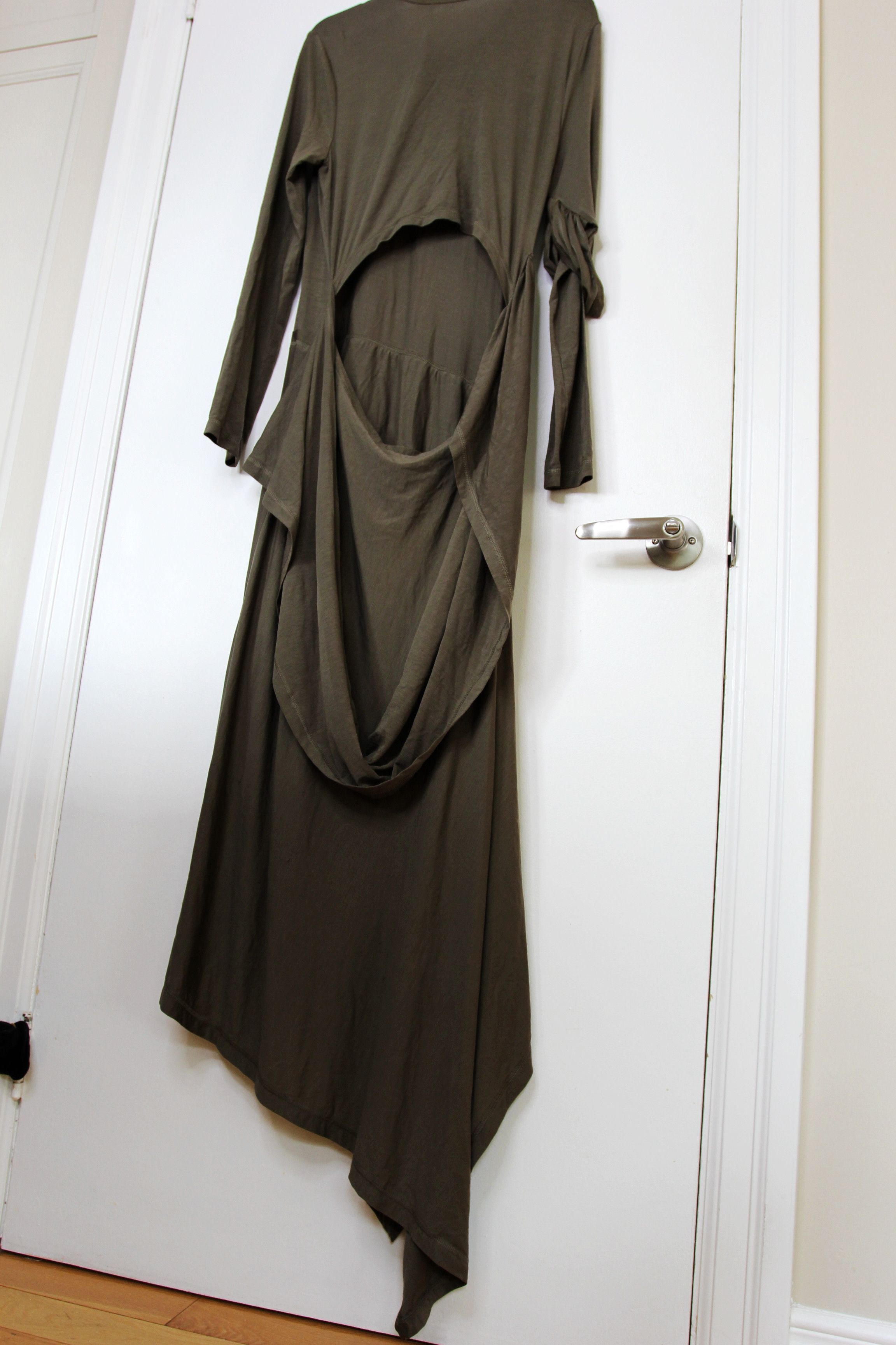 Helmut Lang BNWT SS25 HELMUT LANG KHAKI PROTECTION MIDI DRESS L Size L / US 10 / IT 46 - 9 Thumbnail