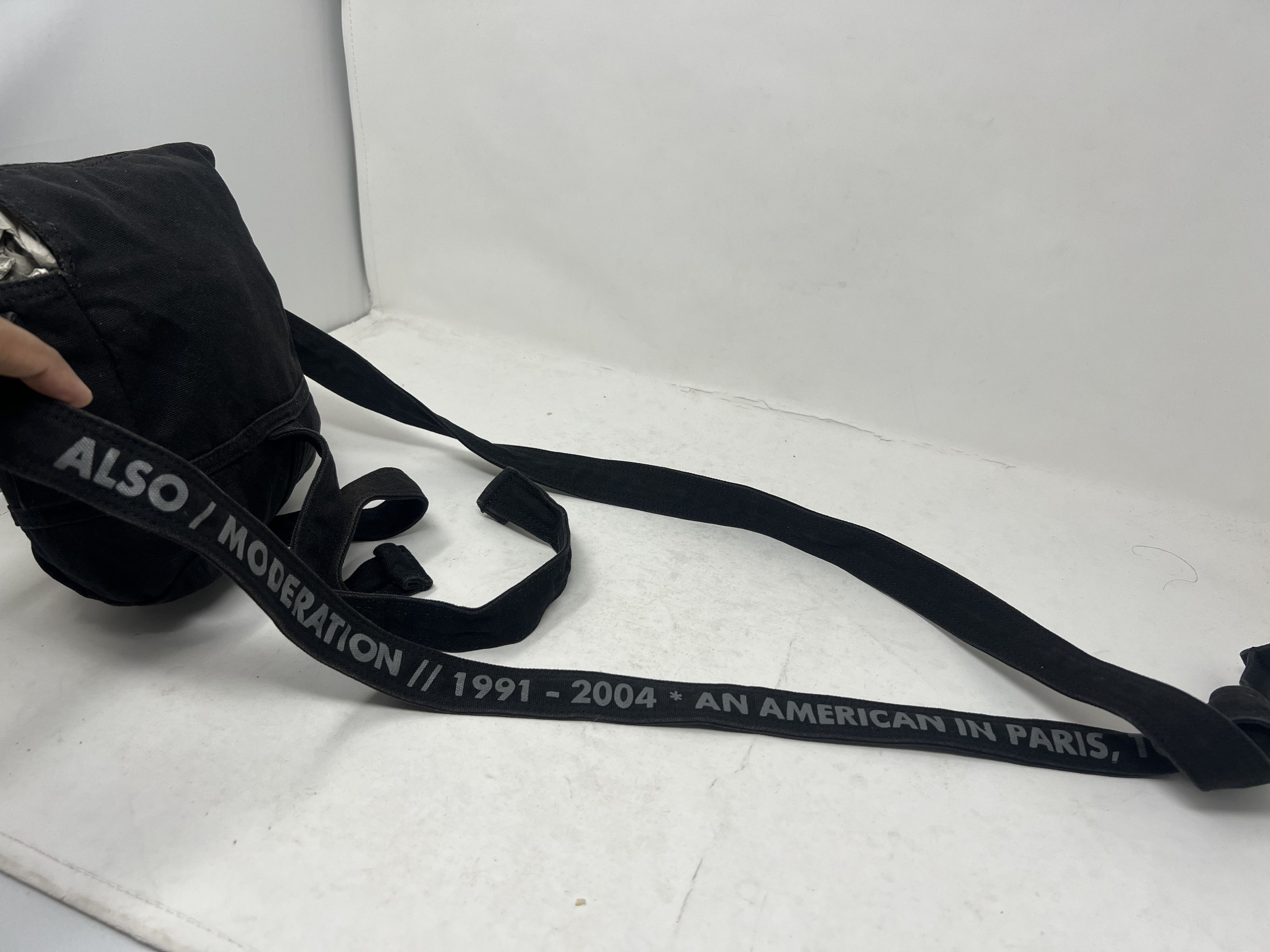 Japanese Brand American In Paris AIP Canvas Crossbody Bag Size ONE SIZE - 13 Thumbnail