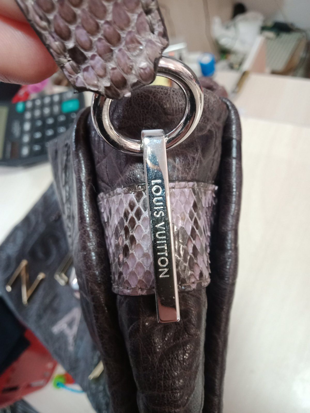Louis Vuitton Louis Vuitton Size ONE SIZE - 3 Thumbnail
