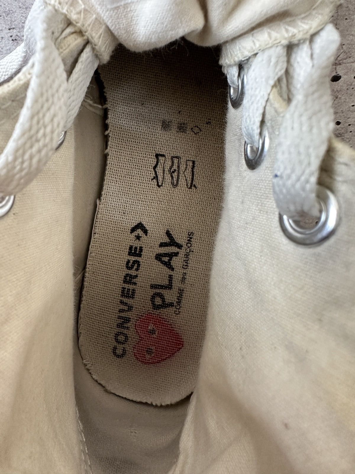 Comme des Garcons Converse Chuck High Top x Comme des Garçons Play Sneakers Size US 7.5 / IT 37.5 - 11 Thumbnail