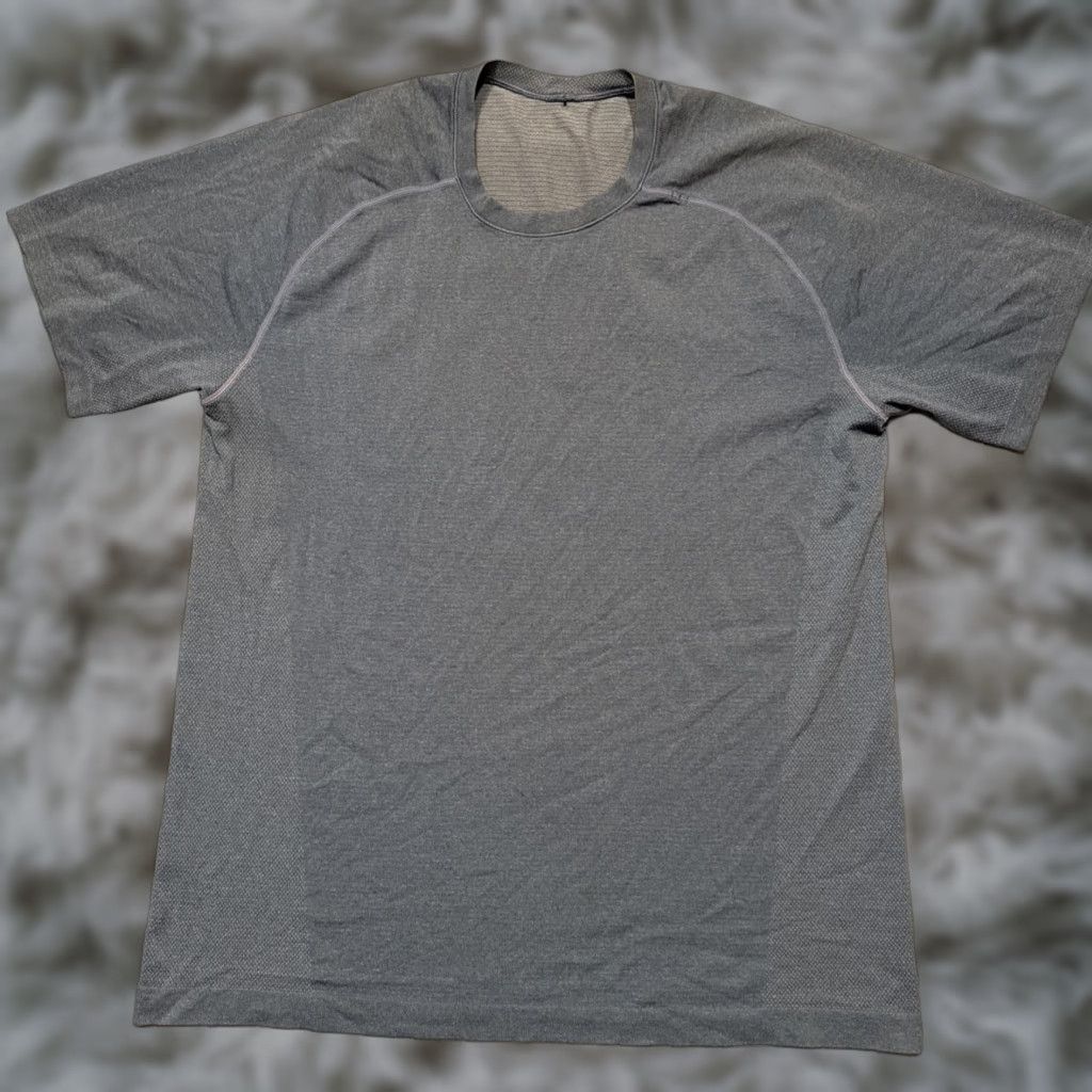 Lululemon Lululemon Metal Vent Tech Shirt Mens Large Blue Short Sleeve Size US L / EU 52-54 / 3 - 1 Thumbnail