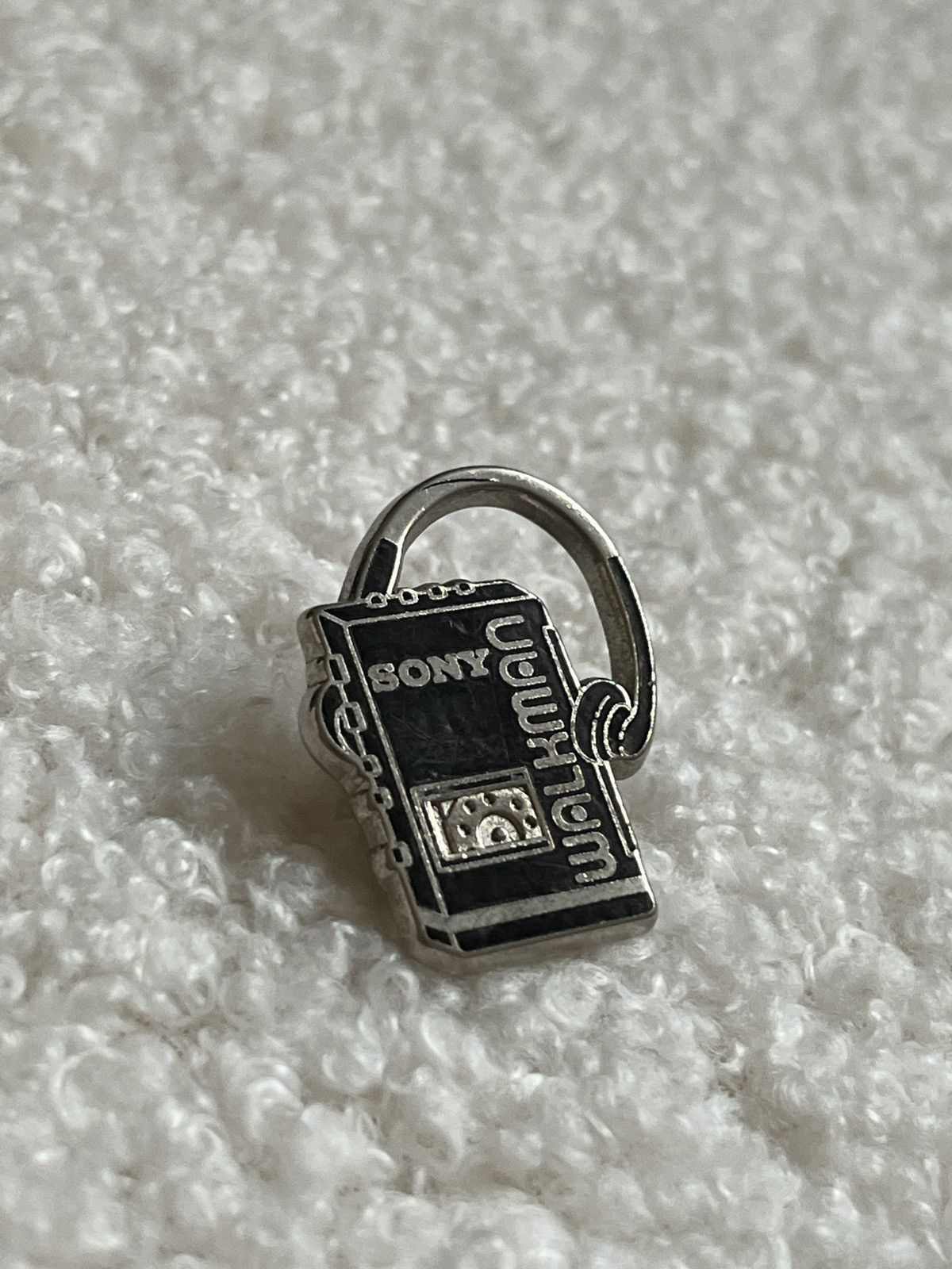 Sony Sony Walkman vintage pin Size ONE SIZE - 2 Thumbnail