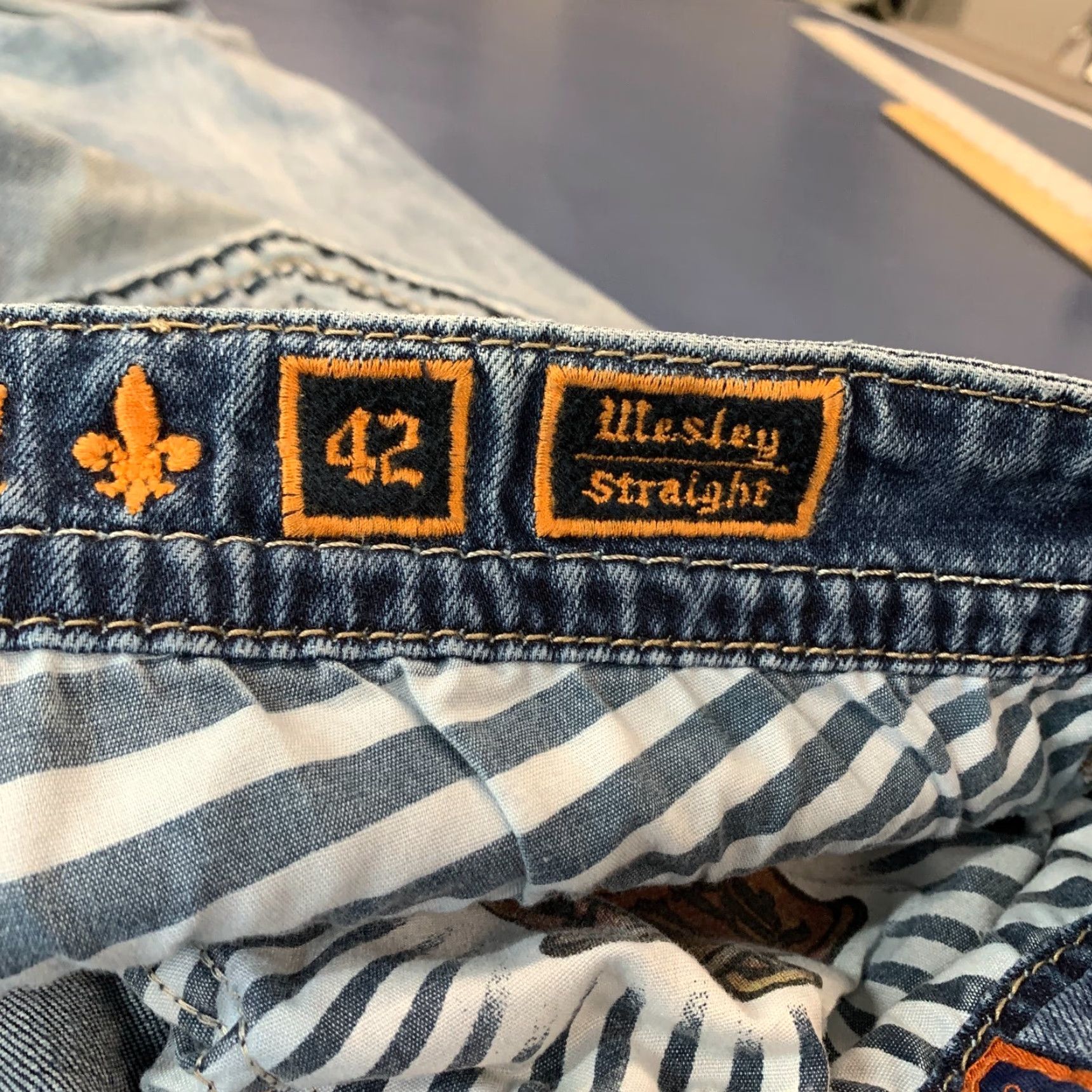 VINTAGE Rock Revival Denim Jeans Mens 42x31 Blue Distressed Straight Y2K Embroidered