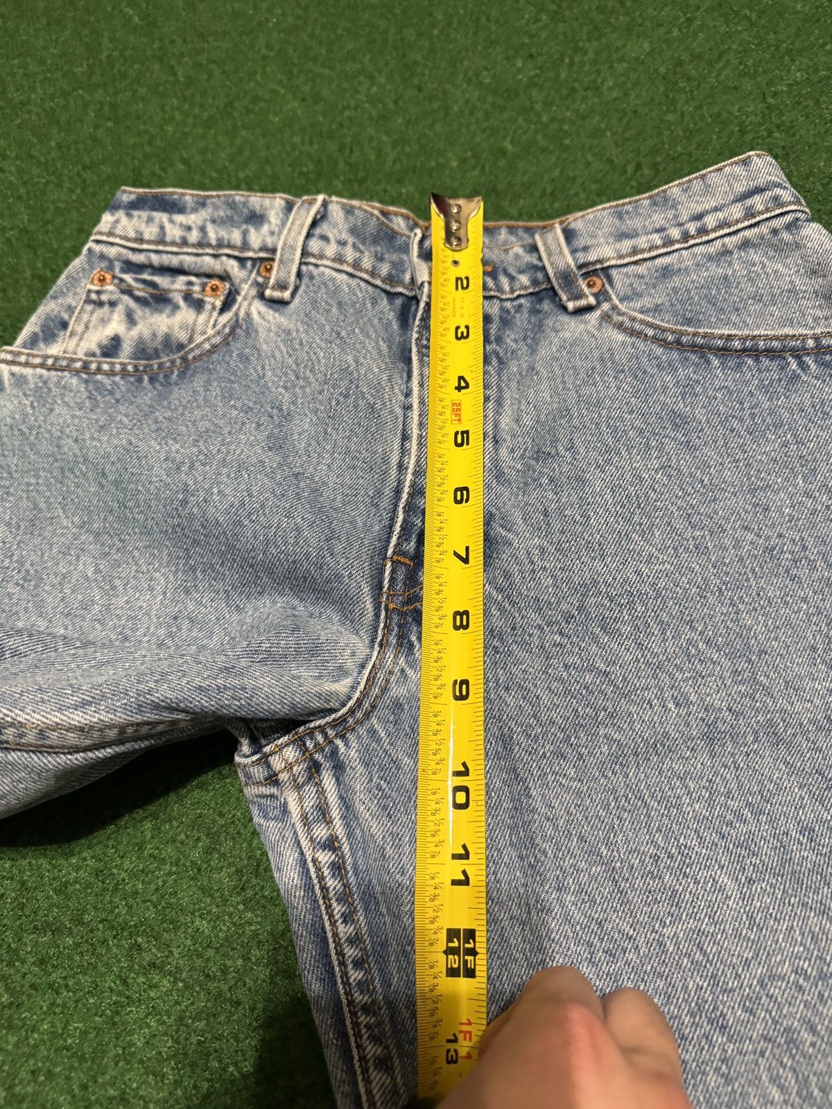 Levi's Vintage Clothing Vintage 90s Levi’s 550 Relaxed Fit Taper 28x30 Denim Jeans Size 30" / US 8 / IT 44 - 12 Thumbnail