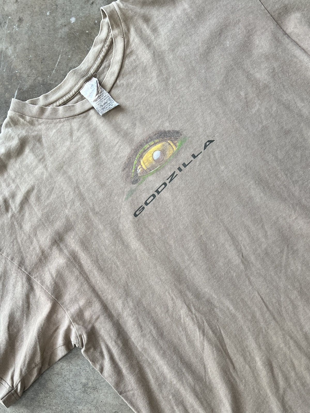 Vintage Vintage 1998 Godzilla Eye Movie Promo Tee Cronies Tag XL Size US XL / EU 56 / 4 - 4 Thumbnail