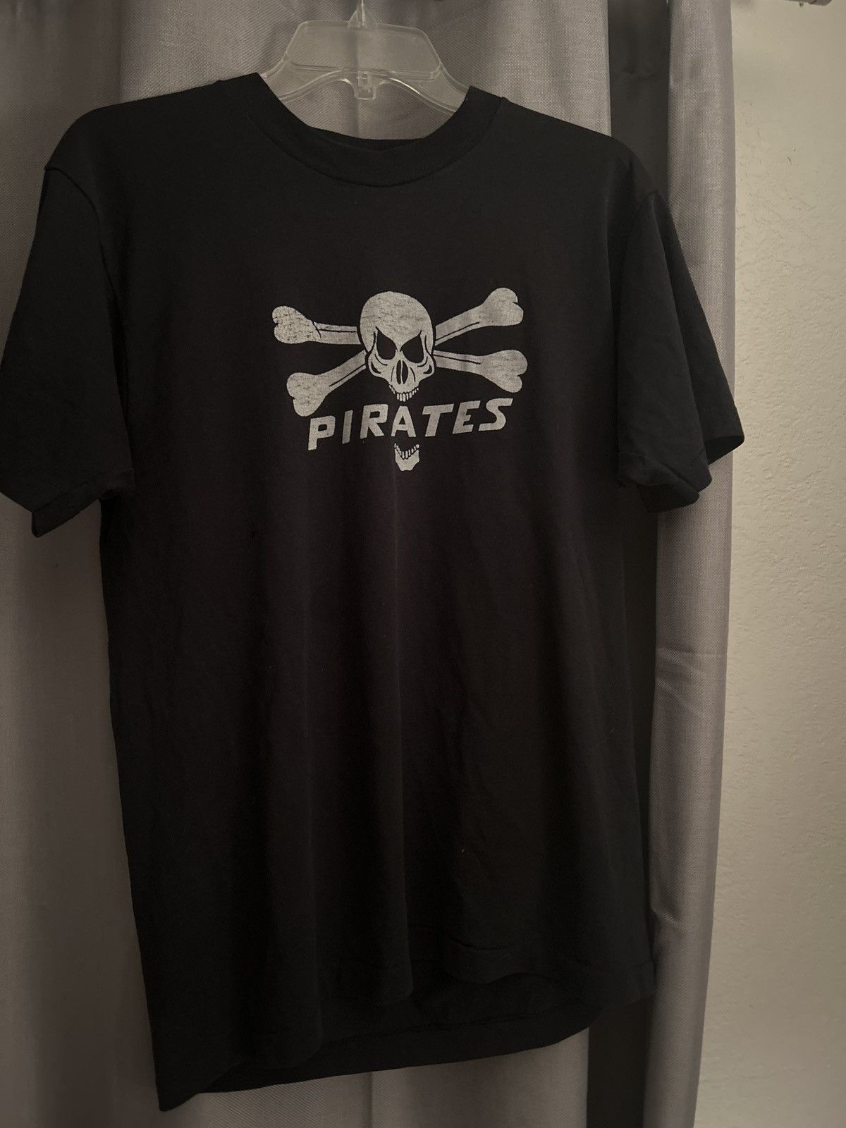 Band Tees × Vintage single stitch “pirates” tee Size US L / EU 52-54 / 3 - 1 Thumbnail
