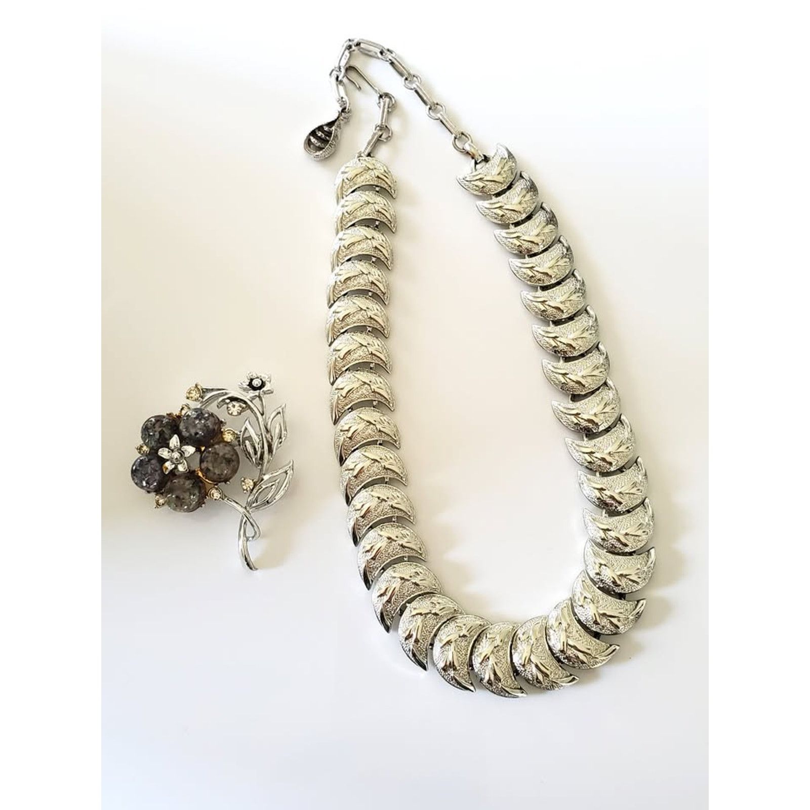 Unknown London Vintage Mid-Century Half moon Pegasus Jewelry Set by Coro Size ONE SIZE - 1 Thumbnail