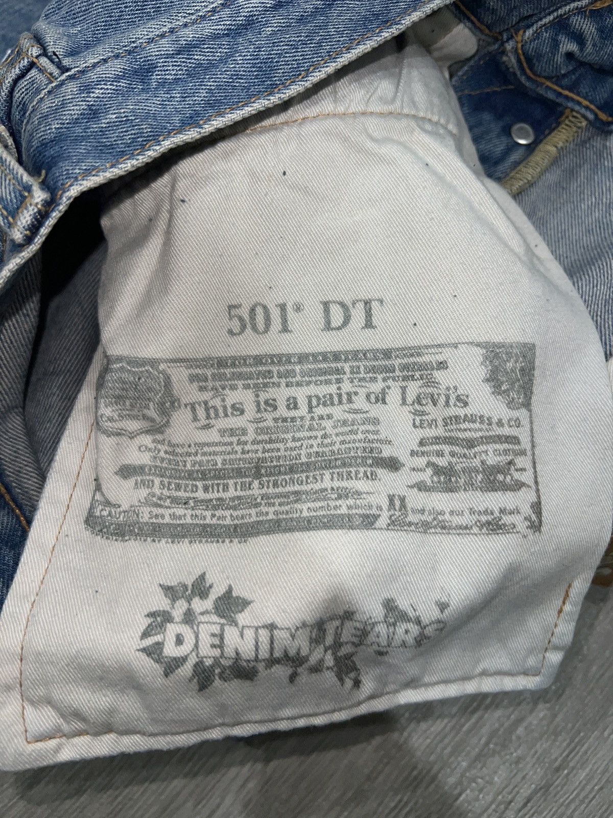 DENIM TEARS × Levi's Denim Tears x Levi's Cotton Wreath Jean Size US 31 - 6 Thumbnail