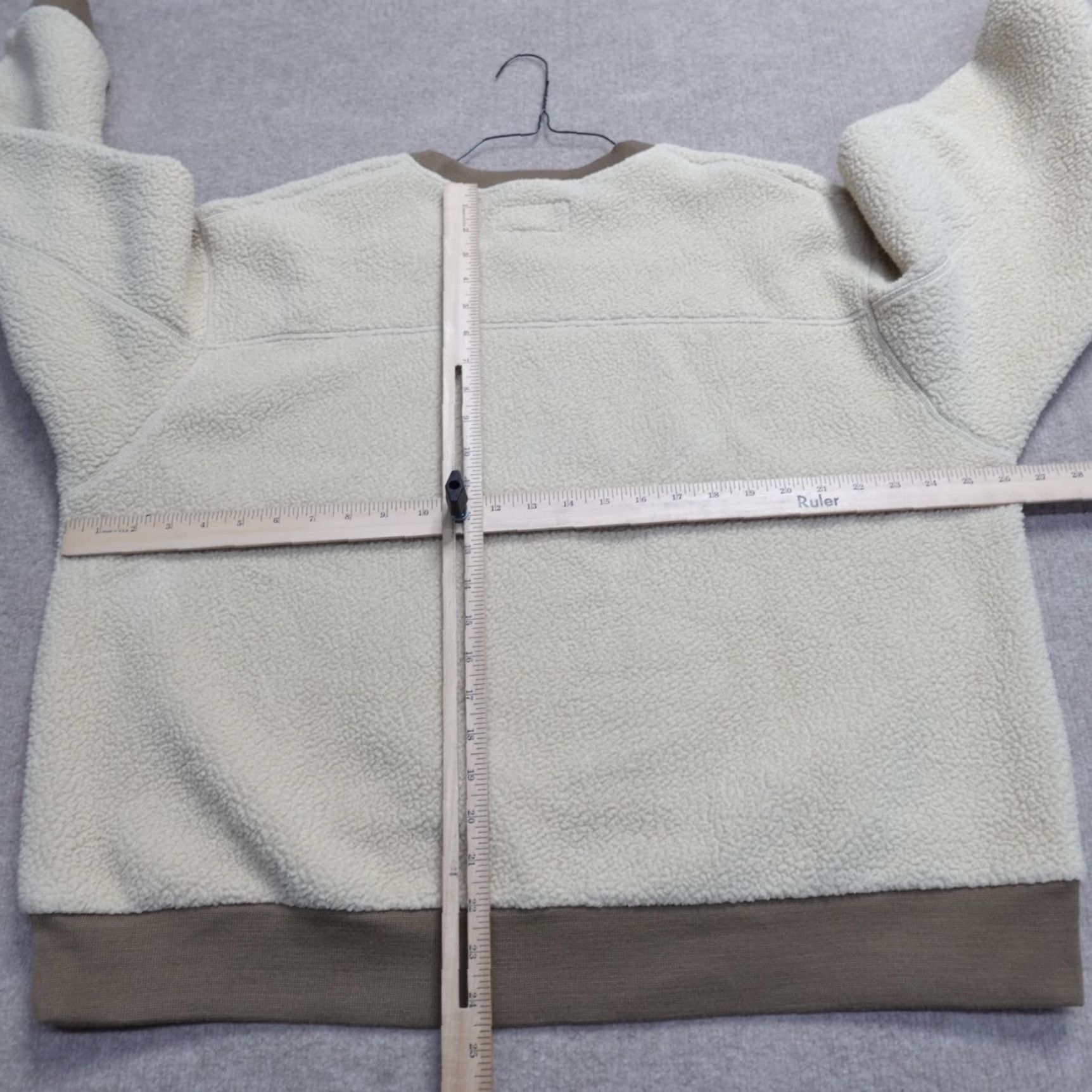 Quince Quince Womens Sweater XL Beige Solid Fleece Pullover Crew Neck Long Sleeve Polyester High Pile Size XL / US 12-14 / IT 48-50 - 4 Thumbnail