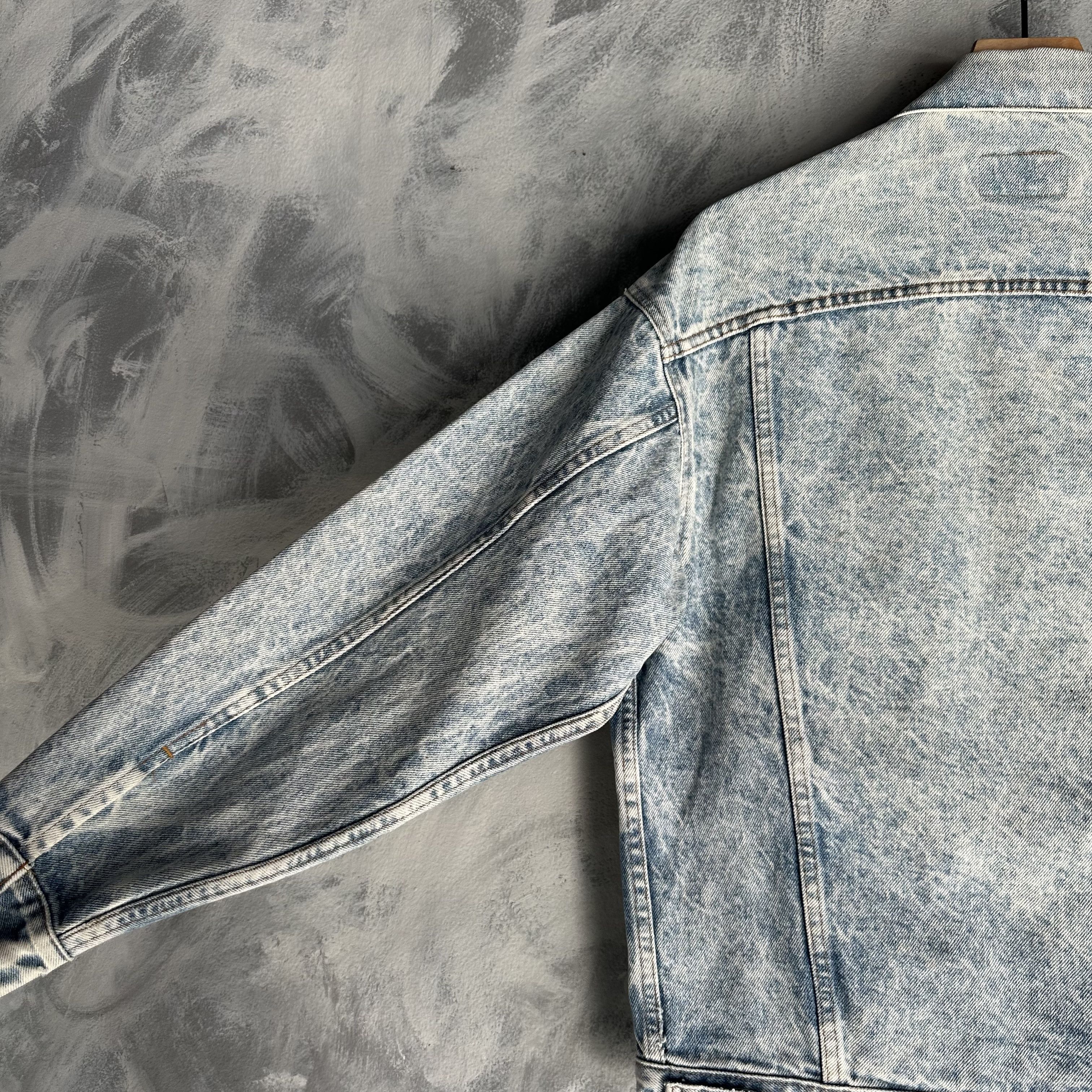 Levi's Vintage Levi's Denim Trucker Jacket Mens S Blue Acid Wash Size US S / EU 44-46 / 1 - 6 Thumbnail