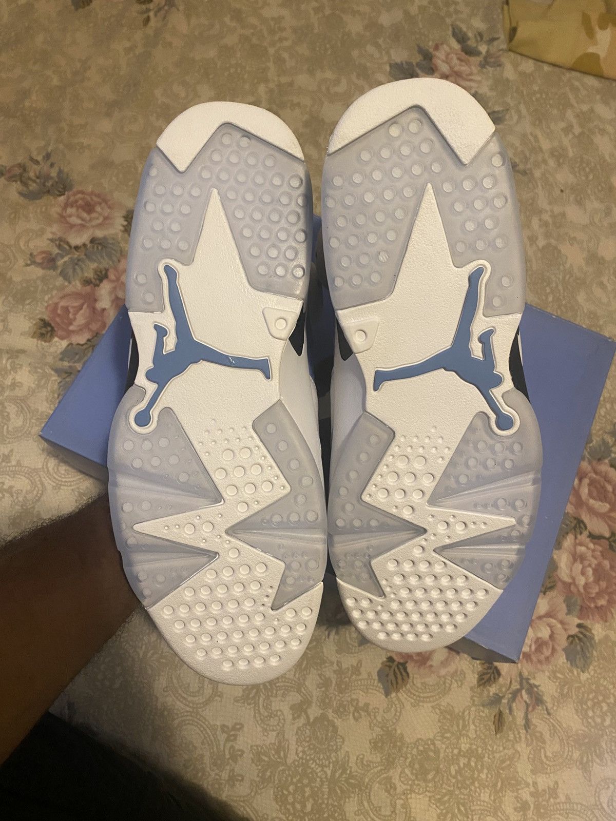 Jordan Brand Air Jordan 6 Retro UNC Size US 10.5 / EU 43-44 - 6 Thumbnail