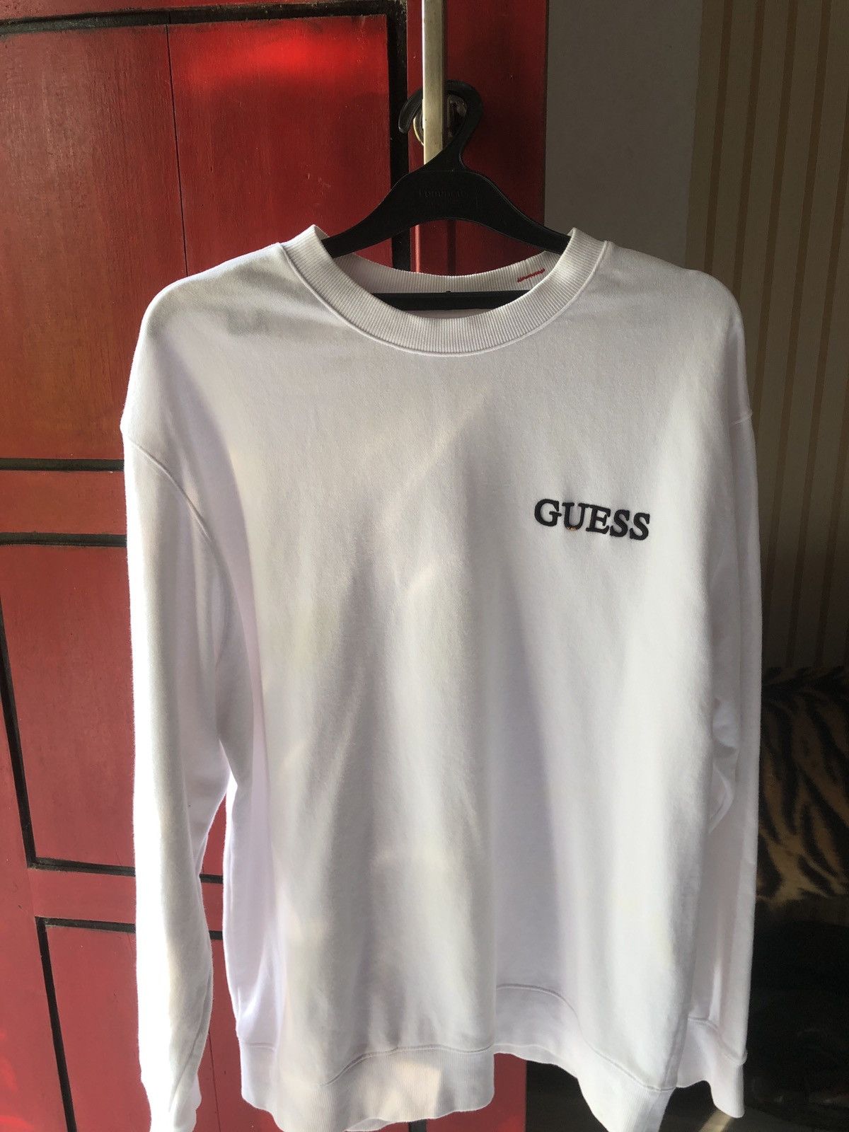 Guess White Crewneck Size XL