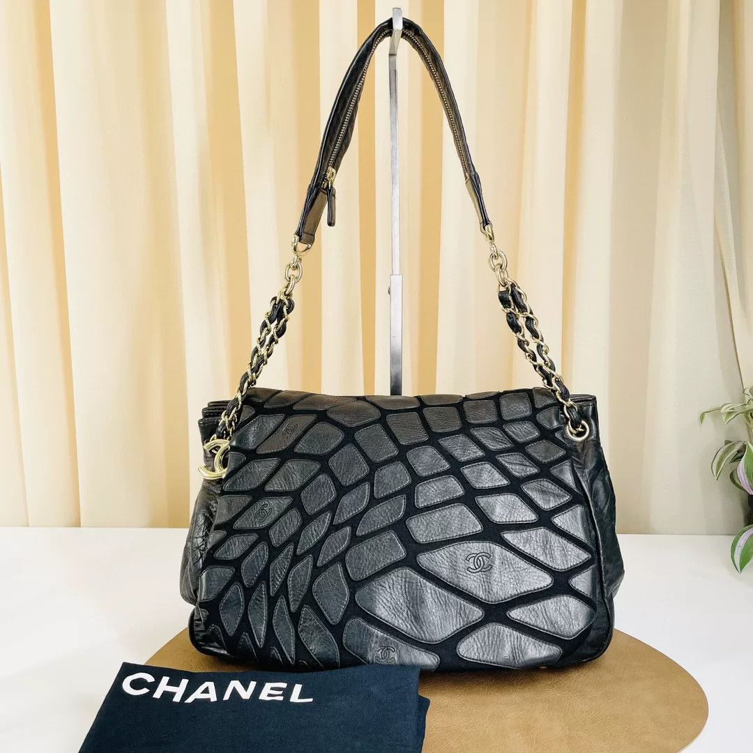 Chanel Pre-loved Bag Very good condition Size ONE SIZE - 1 Thumbnail