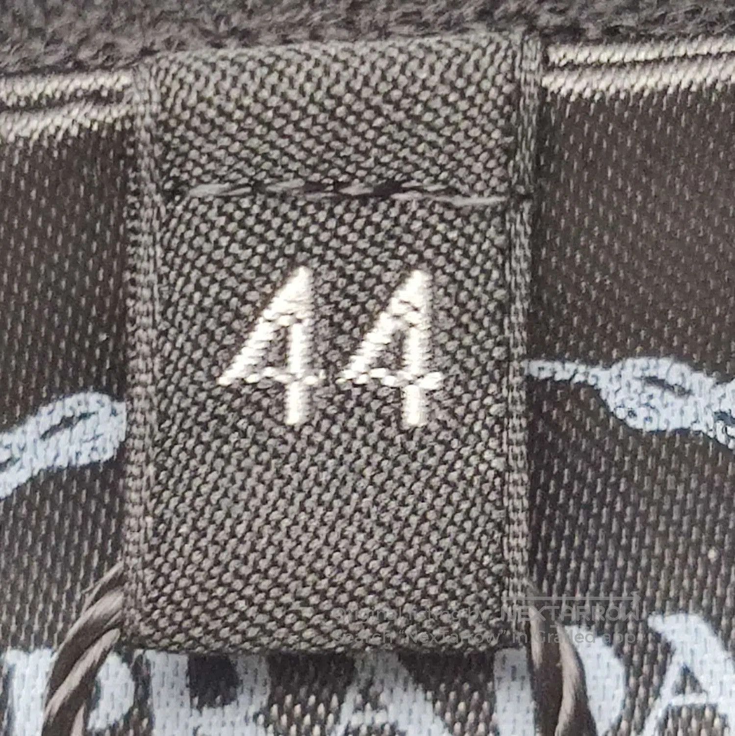 Prada Prada Black Wool Polo Neck Sweater . Size L / US 10 / IT 46 - 6 Thumbnail