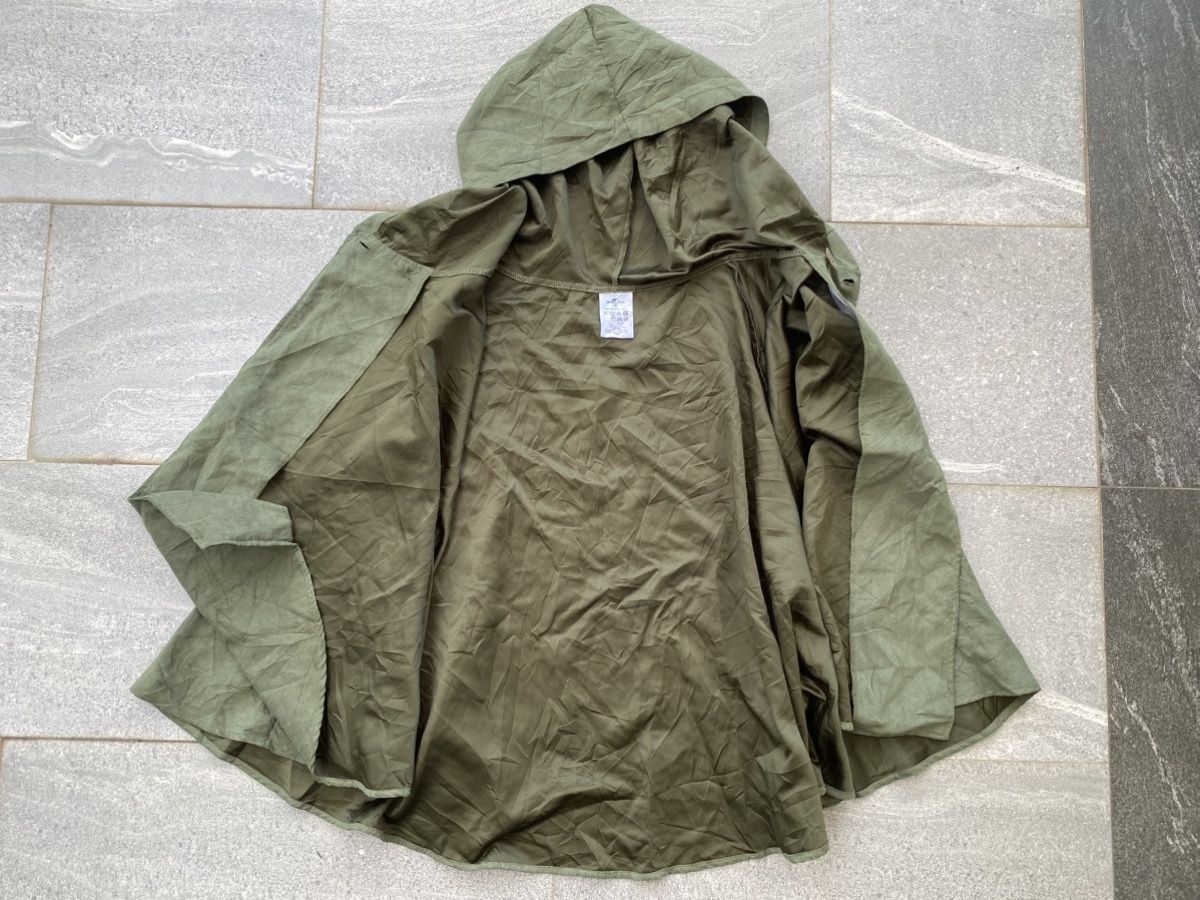 Anime Attack on Titan Research Corps Mantle (Crest Damaged Ver) Size US M / EU 48-50 / 2 - 7 Thumbnail
