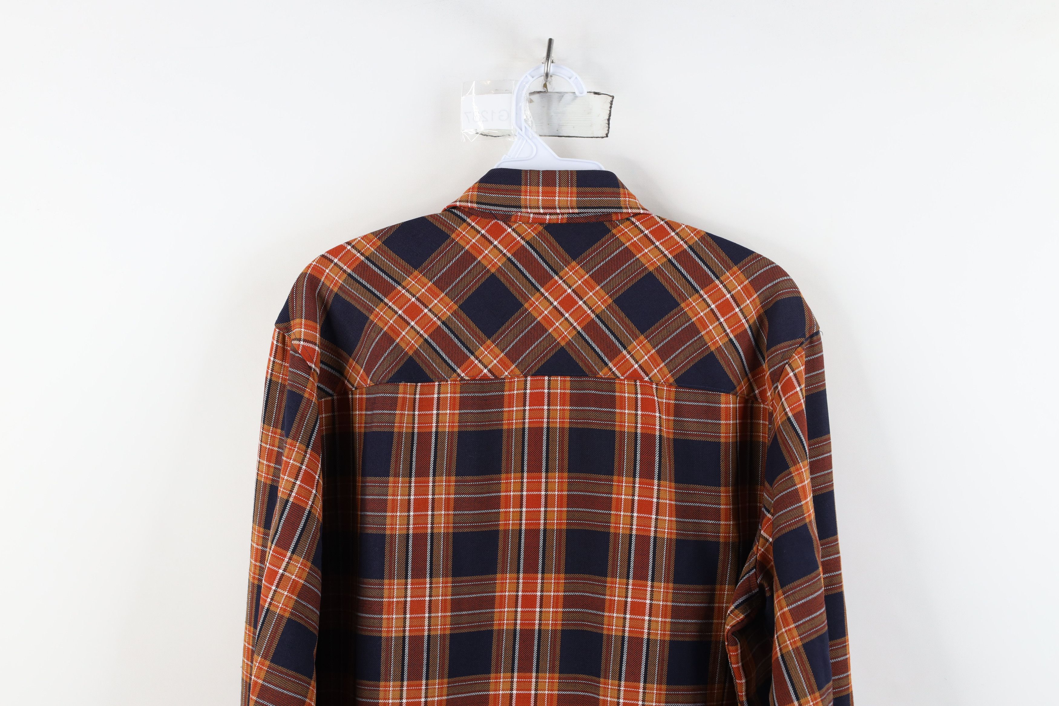 Vintage Vintage 70s Streetwear Rayon Blend Knit Button Shirt Size US M / EU 48-50 / 2 - 13 Thumbnail