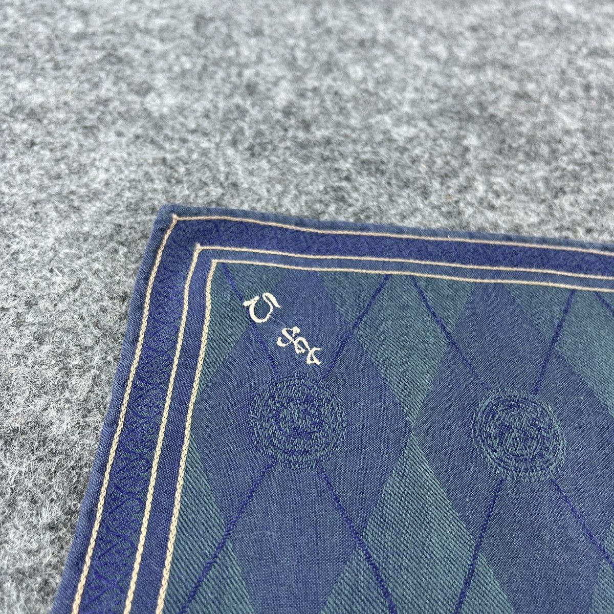 Burberry Burberry Handkerchief / Bandana / Neckerchief B403 Size ONE SIZE - 8 Thumbnail