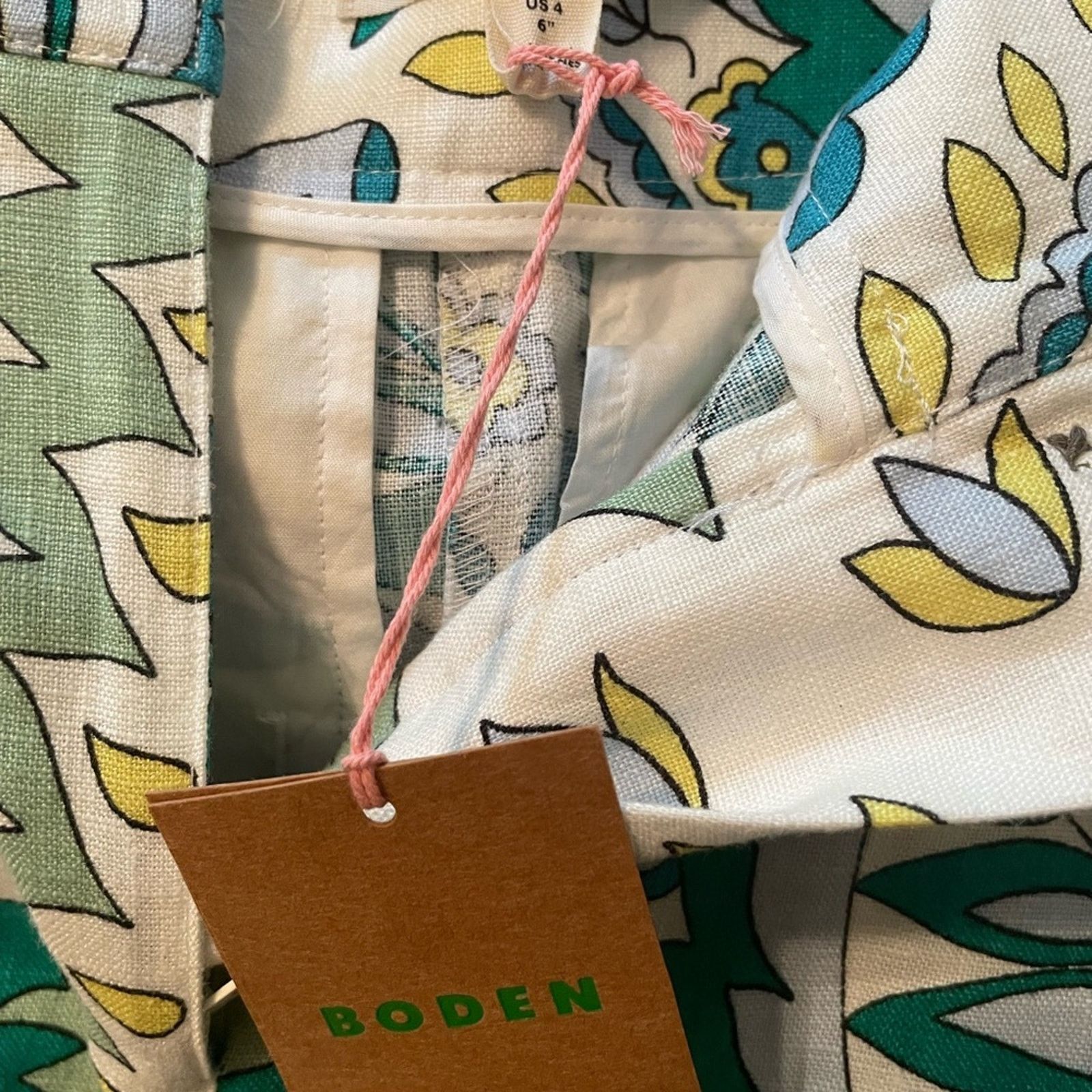 Boden NWT Boden Vibrant Green and Yellow Patterned Women's Shorts Size 27" / US 4 / IT 40 - 3 Thumbnail