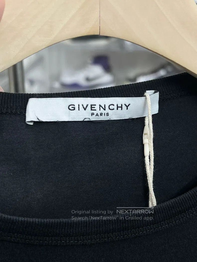 Givenchy Givenchy BW7060-3Z0Y-001, black destroyed logo short-sleev Size US M / EU 48-50 / 2 - 5 Thumbnail