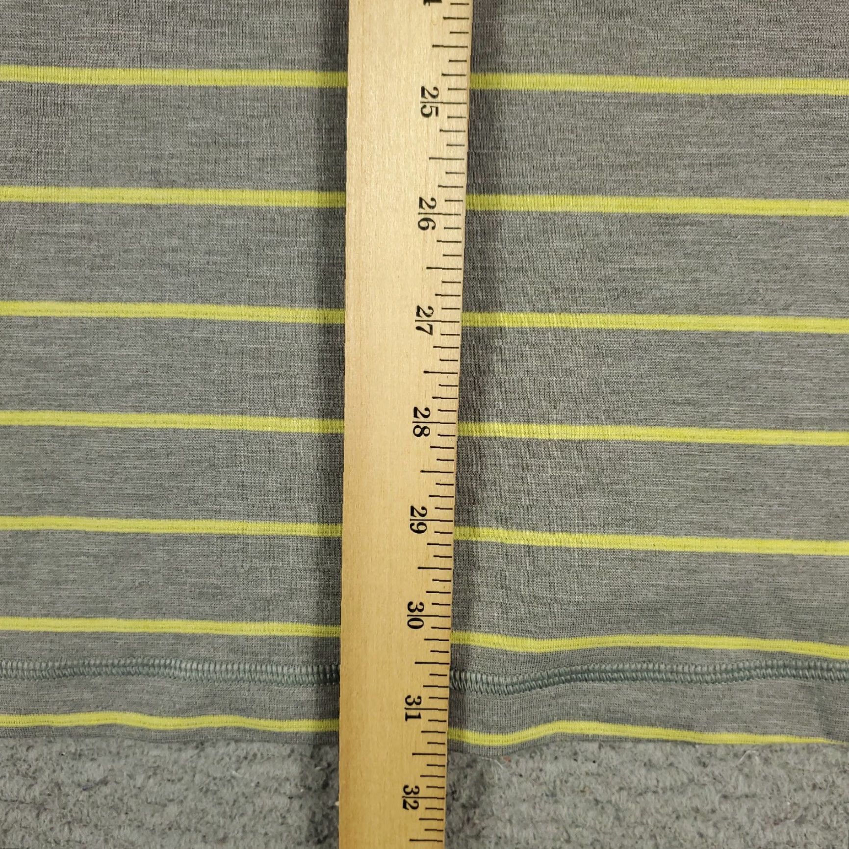 Lululemon Lululemon Polo Shirt Mens Large Gray Yellow Striped Tech Casual Short Sleeve Size US L / EU 52-54 / 3 - 6 Thumbnail
