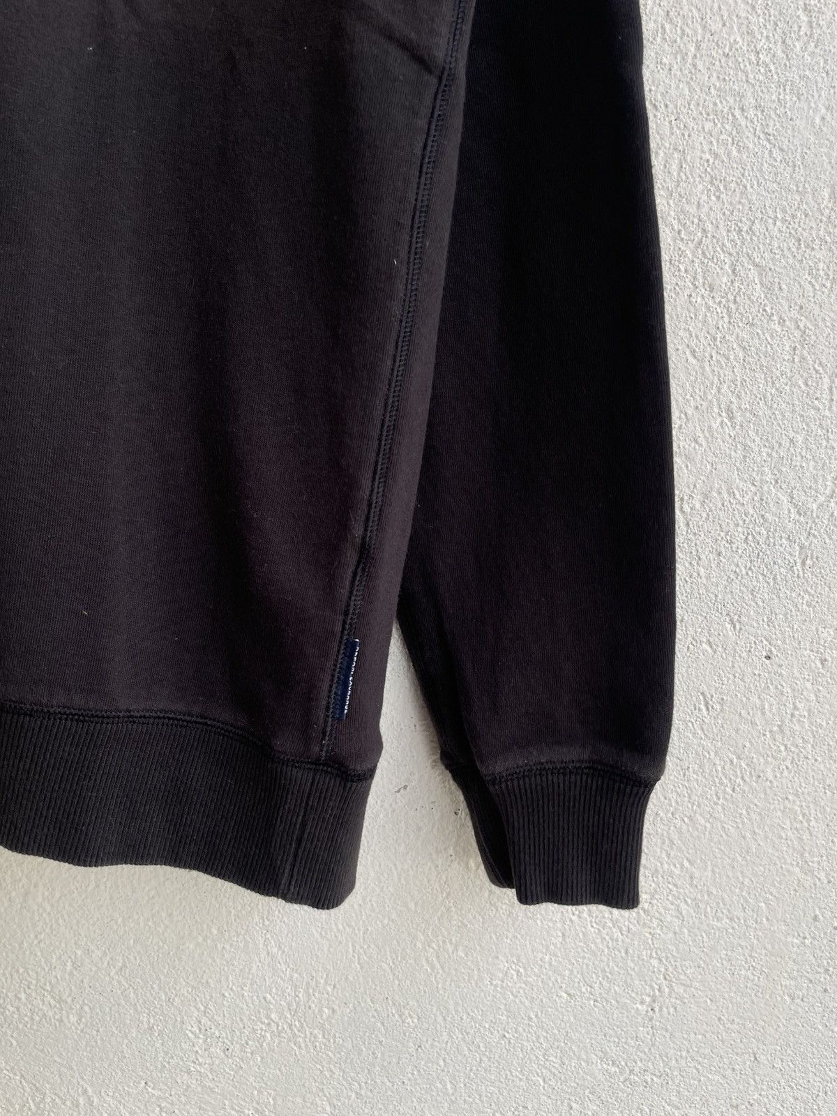Undercover 2000s Armani Exchange asymmetrical floral Panel Ifsix Maison Size US M / EU 48-50 / 2 - 3 Thumbnail