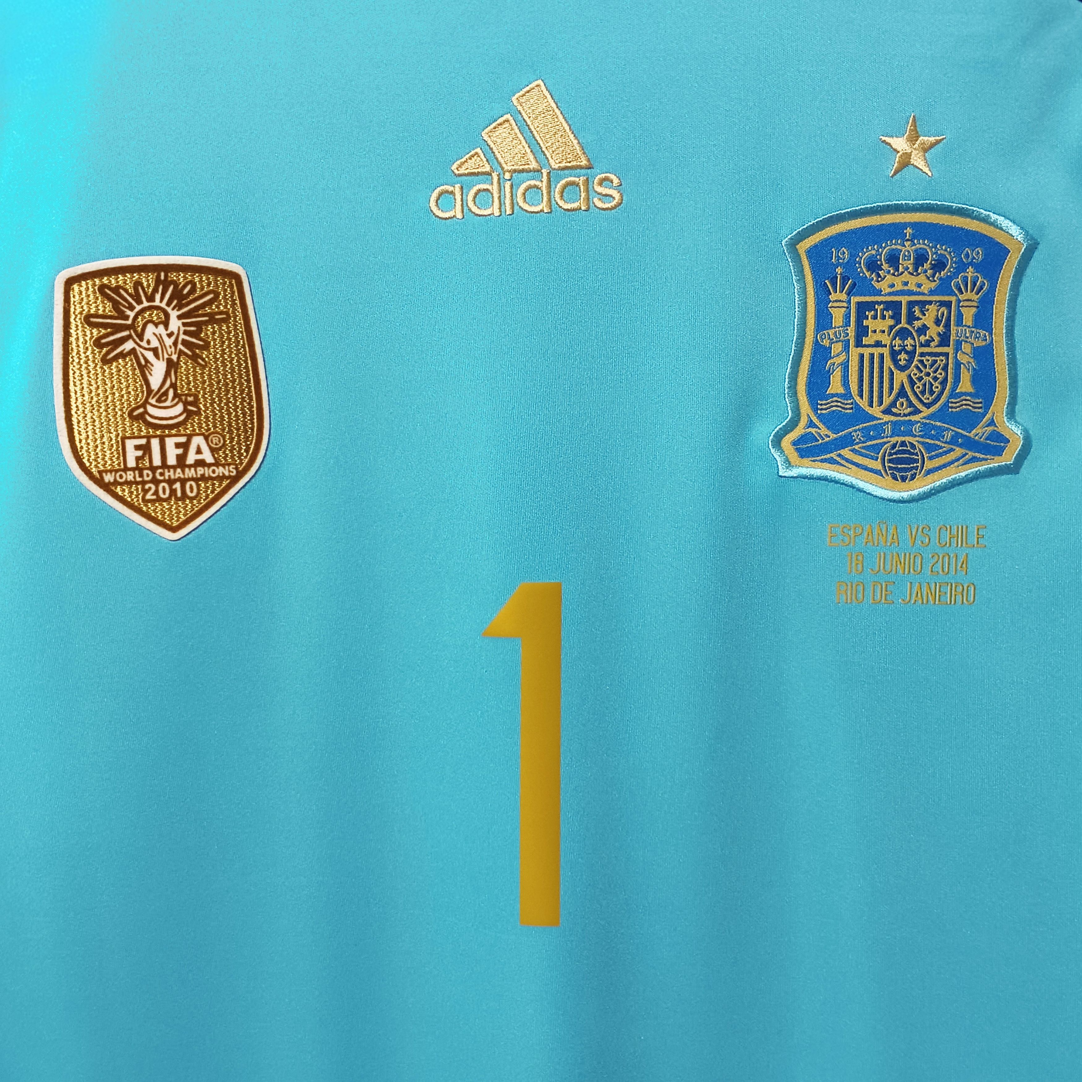 Adidas Spain World Cup 2014 Goalkeeper Jersey Iker Casillas Size US XL / EU 56 / 4 - 3 Thumbnail