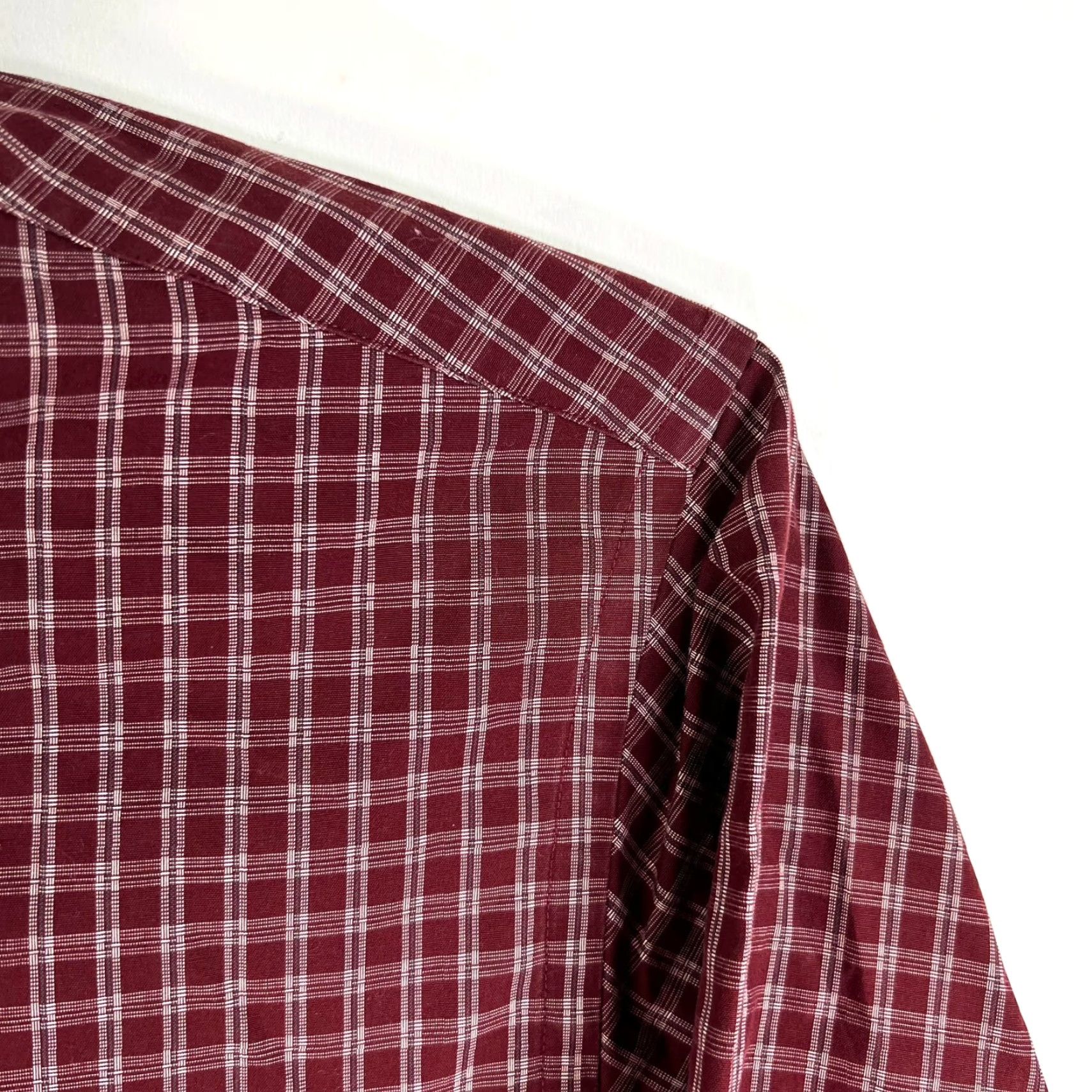 Eddie Bauer Eddie Bauer Button Down Shirt Mens LT Maroon Long Sleeve Check Size US L / EU 52-54 / 3 - 2 Thumbnail
